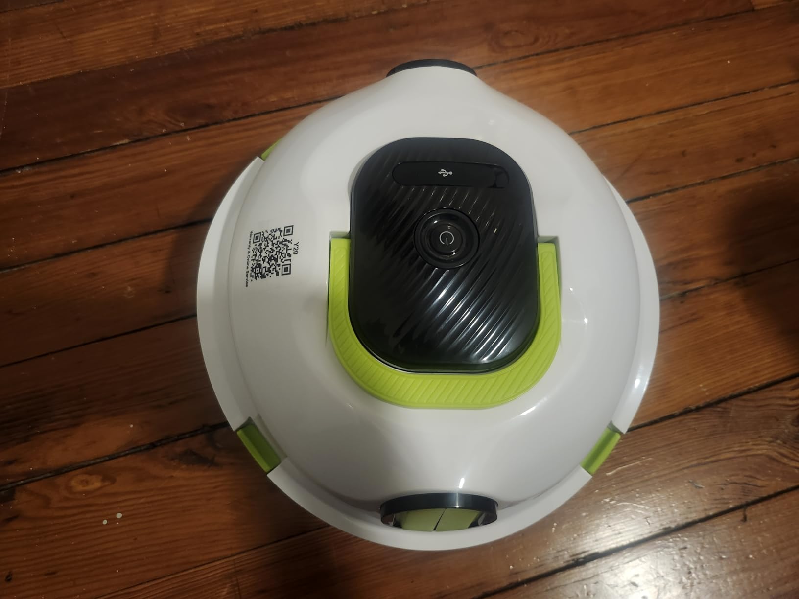 Y20 Robotic Pool Cleaner, Cordless Pool Vacuum for Above & Inground Pools | 150 Min Runtime | Powerful Dual Motors | Smart Navigation | Auto-Parking, Pool Vacuum Robot for Flat Pools up to 1300 Sq.Ft customer photo 2