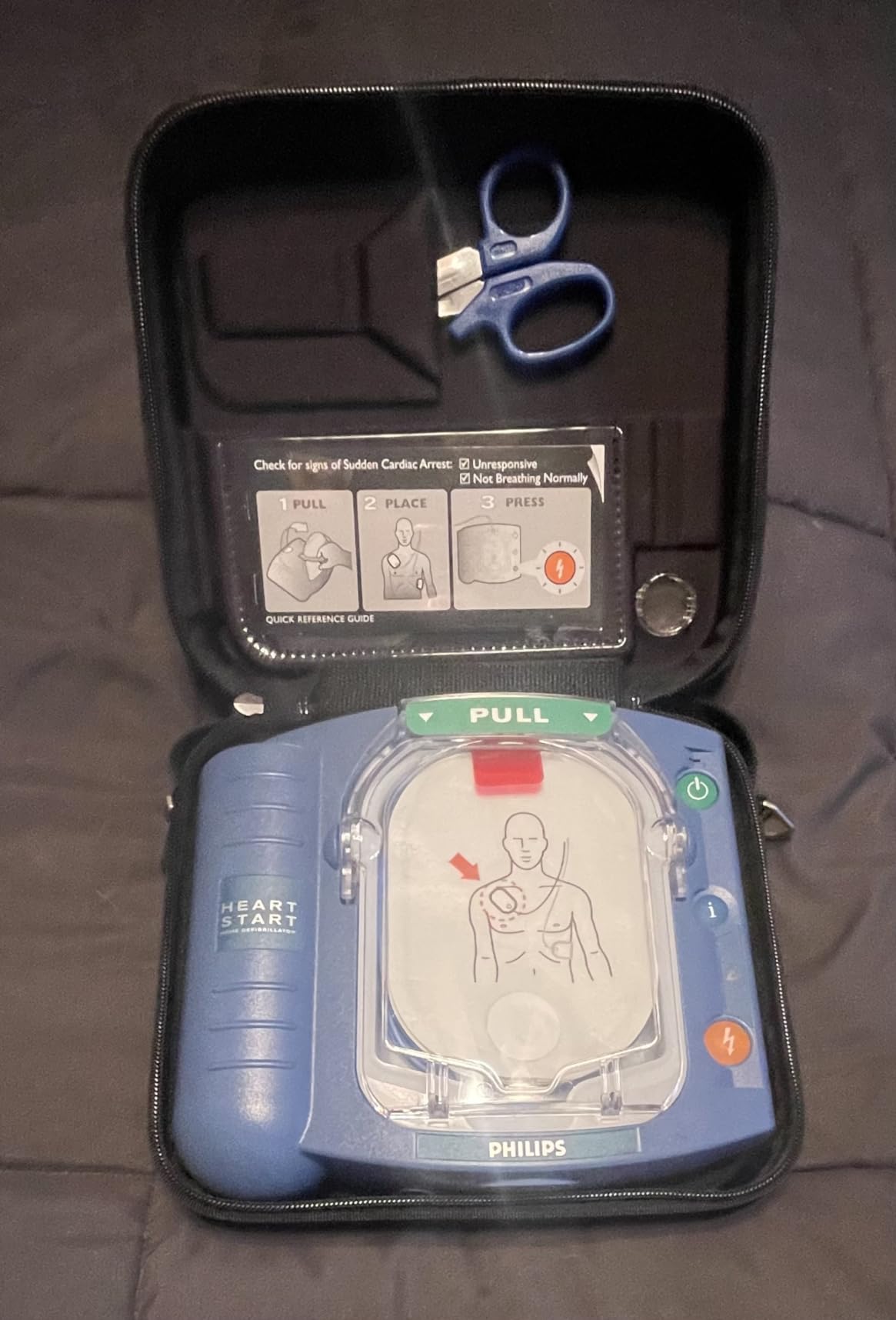 Philips HeartStart Home AED Defibrillator with Slim Carry Case, M5068A-C01 customer photo 1