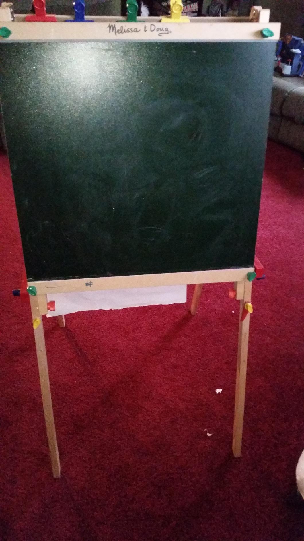 Melissa & Doug Deluxe Double-Sided Wooden Standing Art Easel customer photo 1