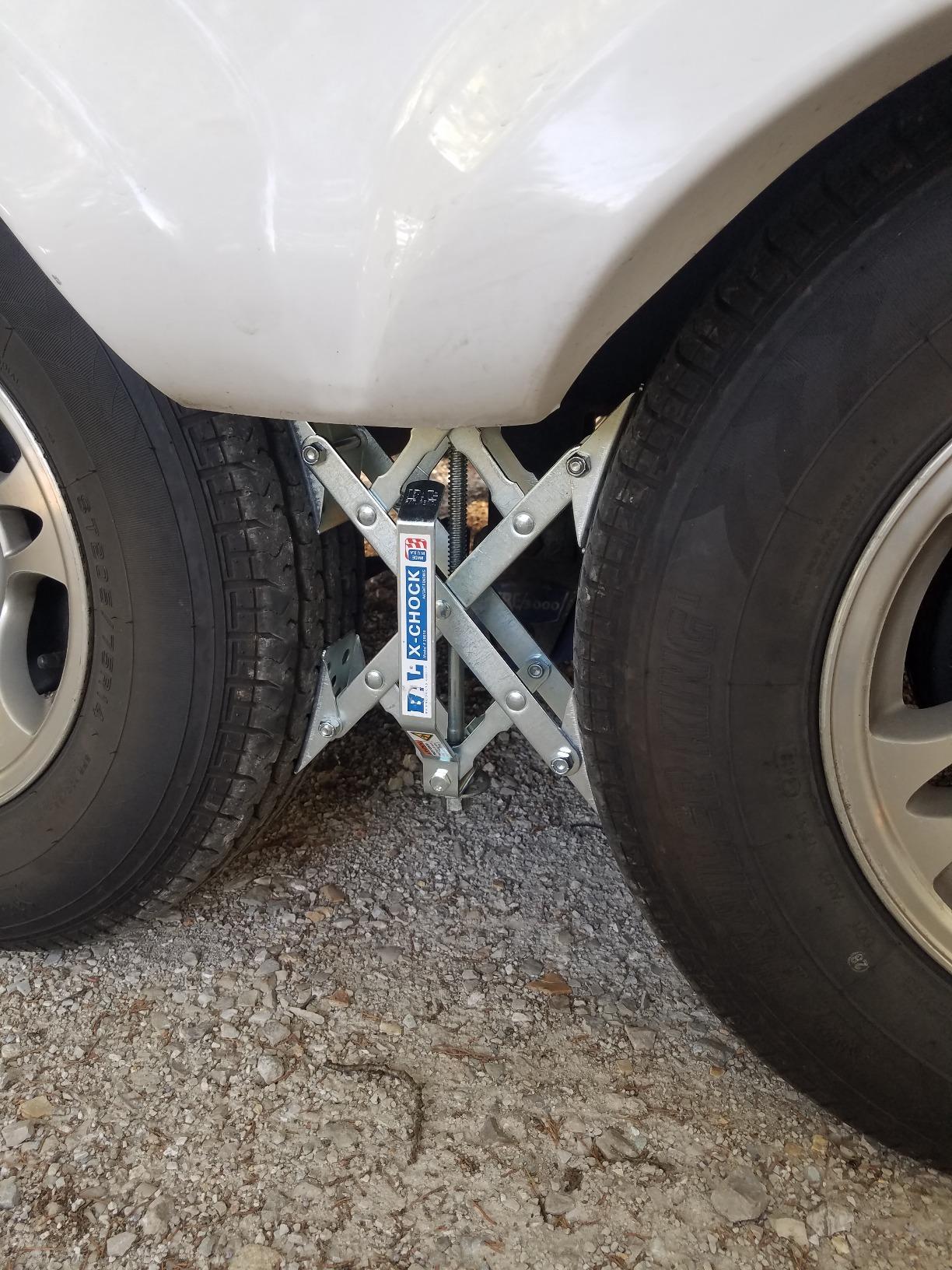 X-Chock Wheel Stabilizer - Pair - One Handle - 28012 customer photo 2