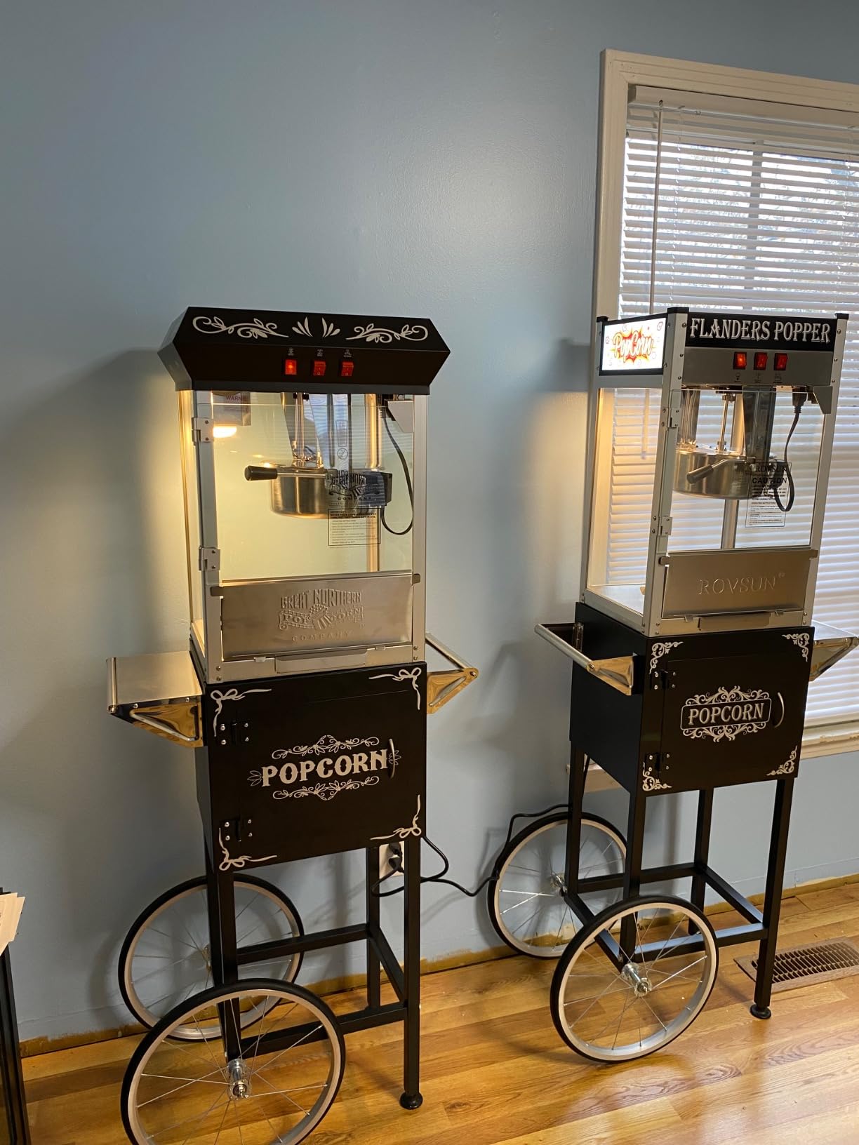 Great Northern Popcorn Foundation 8oz Popcorn Machine Cart on Wheels, Black customer photo 2