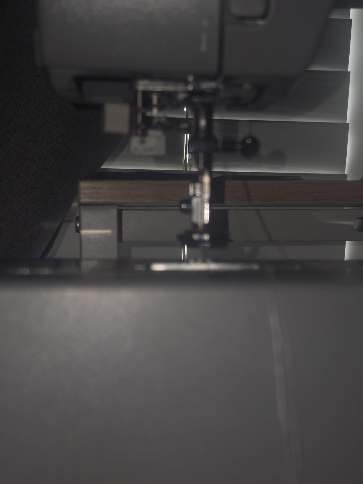 SINGER® 4423 (Grey) High Speed Heavy Duty Sewing Machine with Accessory Kit customer photo 2