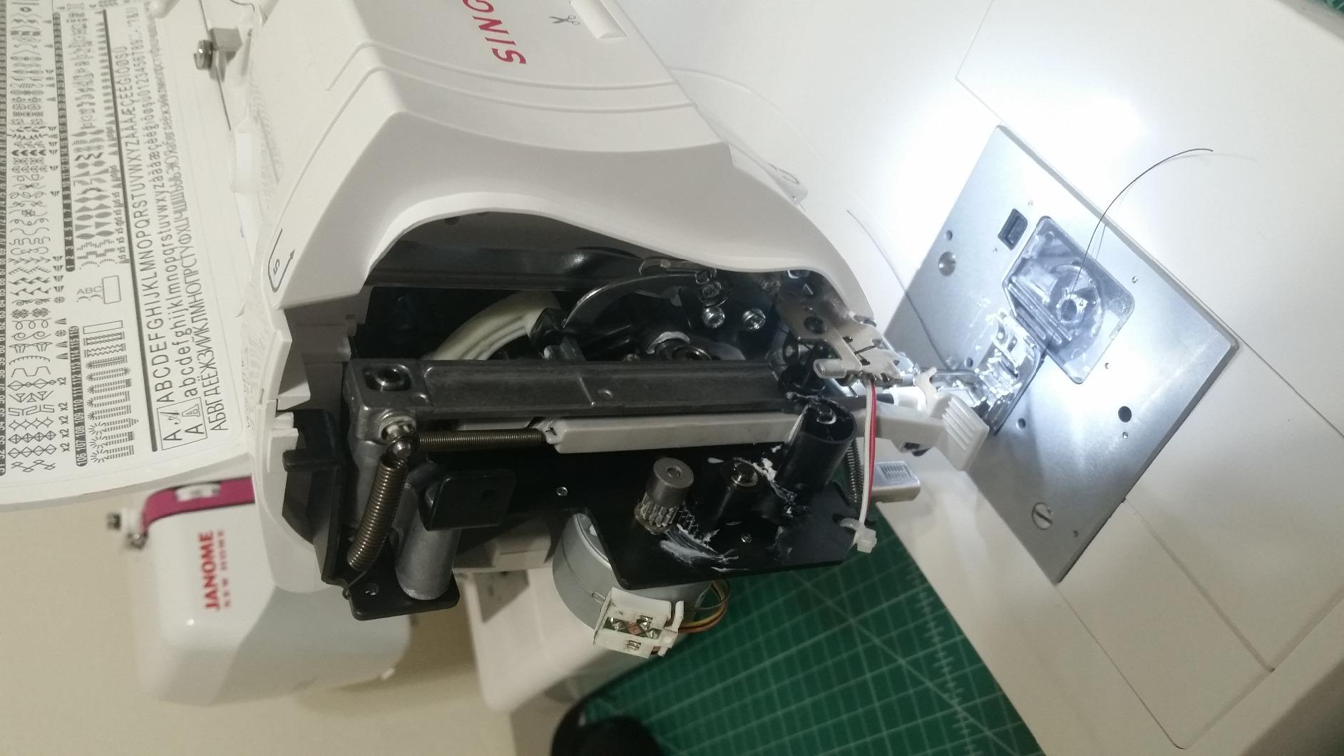 SINGER® Quantum Stylist 9960 Computerized Sewing & Quilting Machine customer photo 2