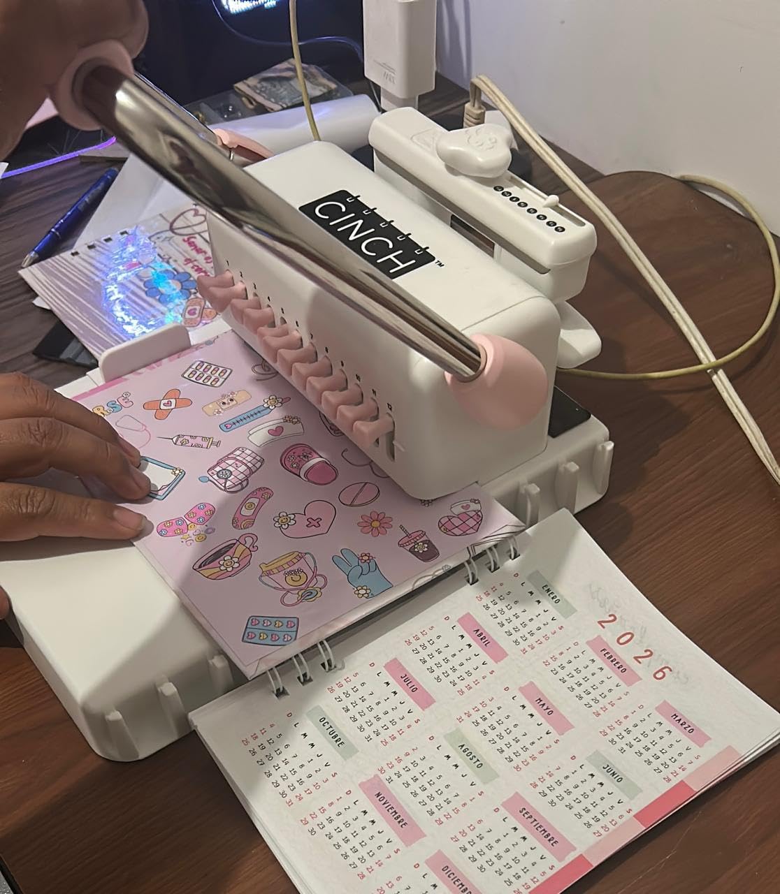 We R Memory Keepers Cinch Book Binding Machine Version 2, Mint, Easy to Use, Slide Ruler, Spiral Binding, Professional Books, Notebooks, Calendars customer photo 1