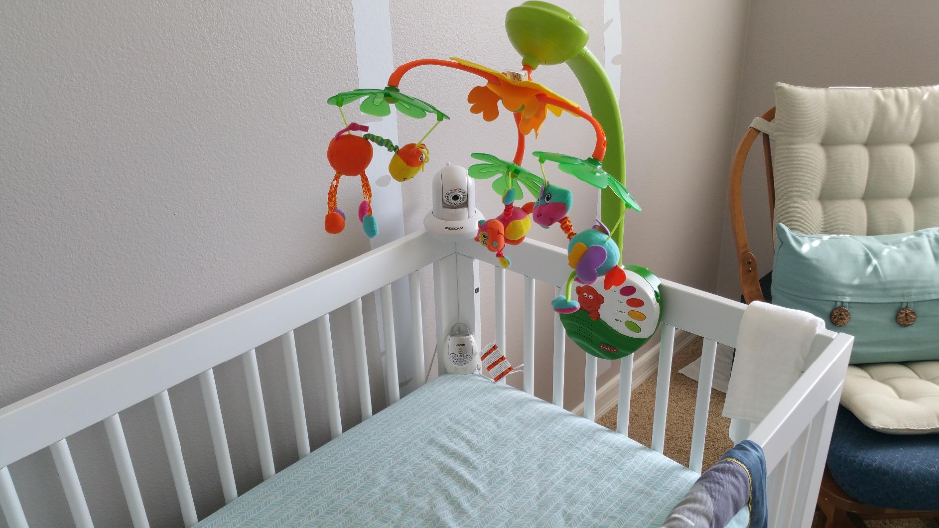 VTech DM221-2 Digital Audio Baby Monitor with 2 Parent Units, DECT 6.0, 1000ft Long Range, Talk Back Intercom, Vibrating Alert, Night Light, Rechargeable - White customer photo 2