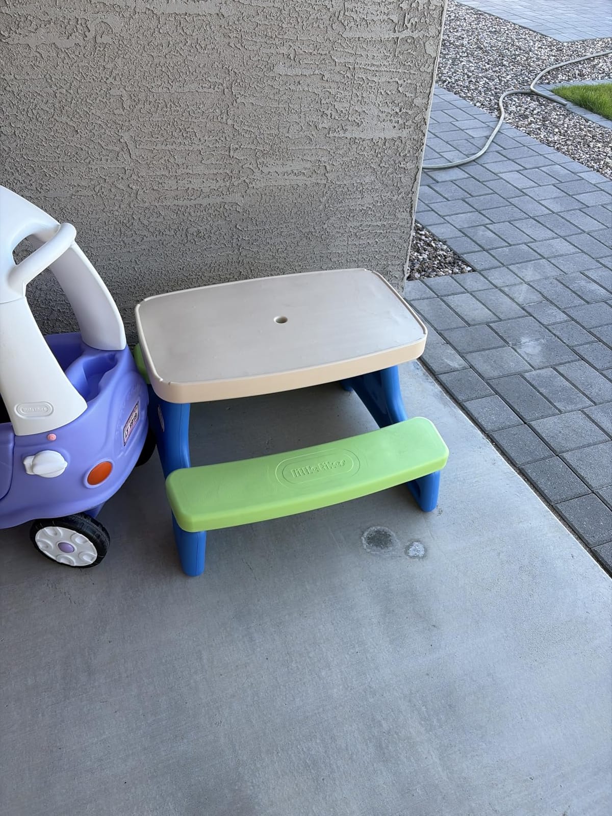 Little Tikes Easy Store Picnic Table with Umbrella, Multi Color, 42.00''L x 38.00''W x 19.75''H customer photo 2