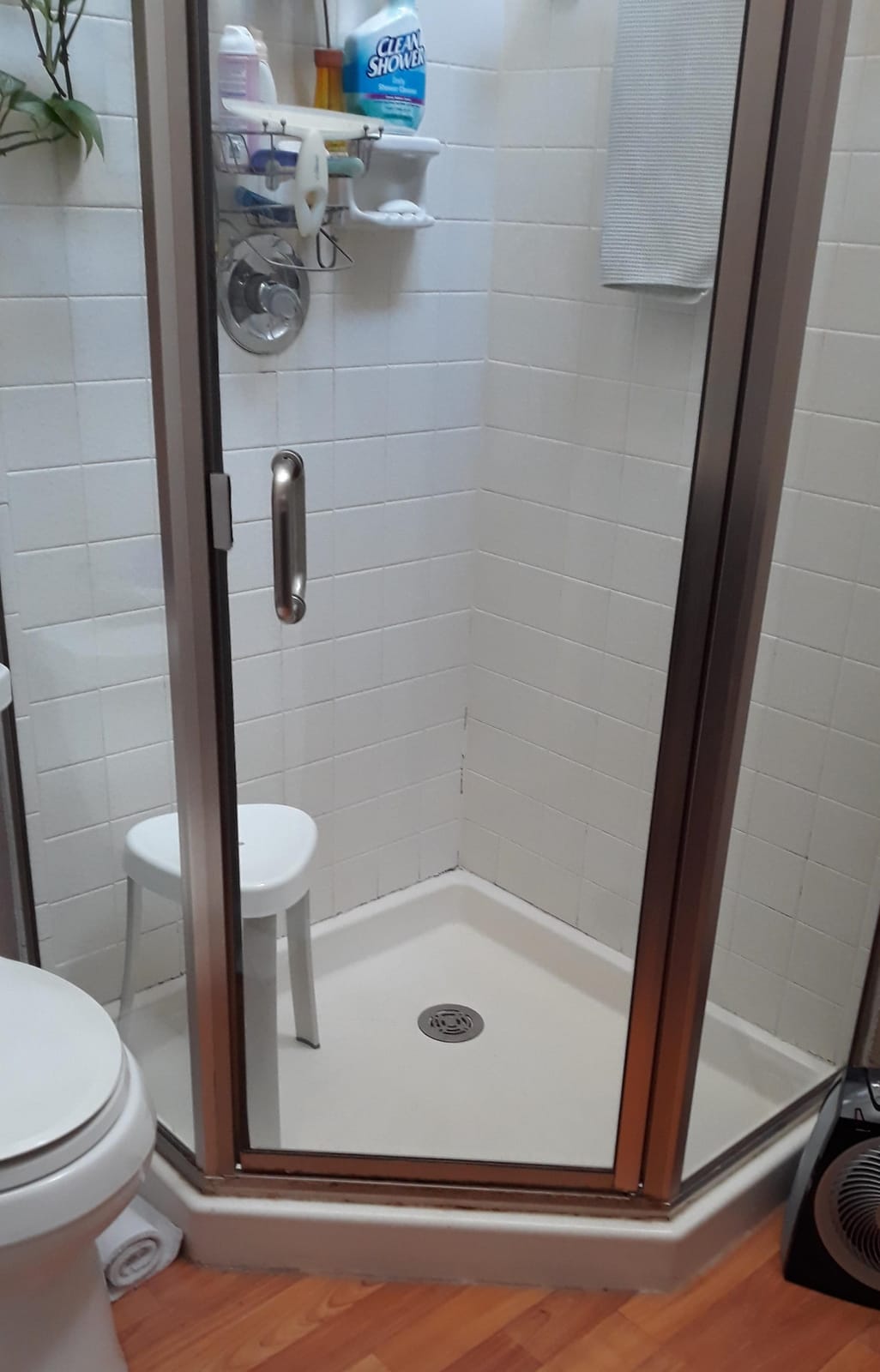 Better Living Products 70060 SPA Seat Shower Stool with Rust Proof Aluminum Legs, White,15.25
