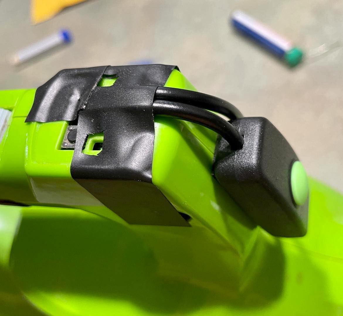 Greenworks 40V (185 MPH / 340 CFM) Cordless Brushless Leaf Blower/Vacuum with Bag, Battery-Powered, Ergonomic Design for Efficient Leaf & Grass Clipping Cleanup, Battery and Charger not included customer photo 1