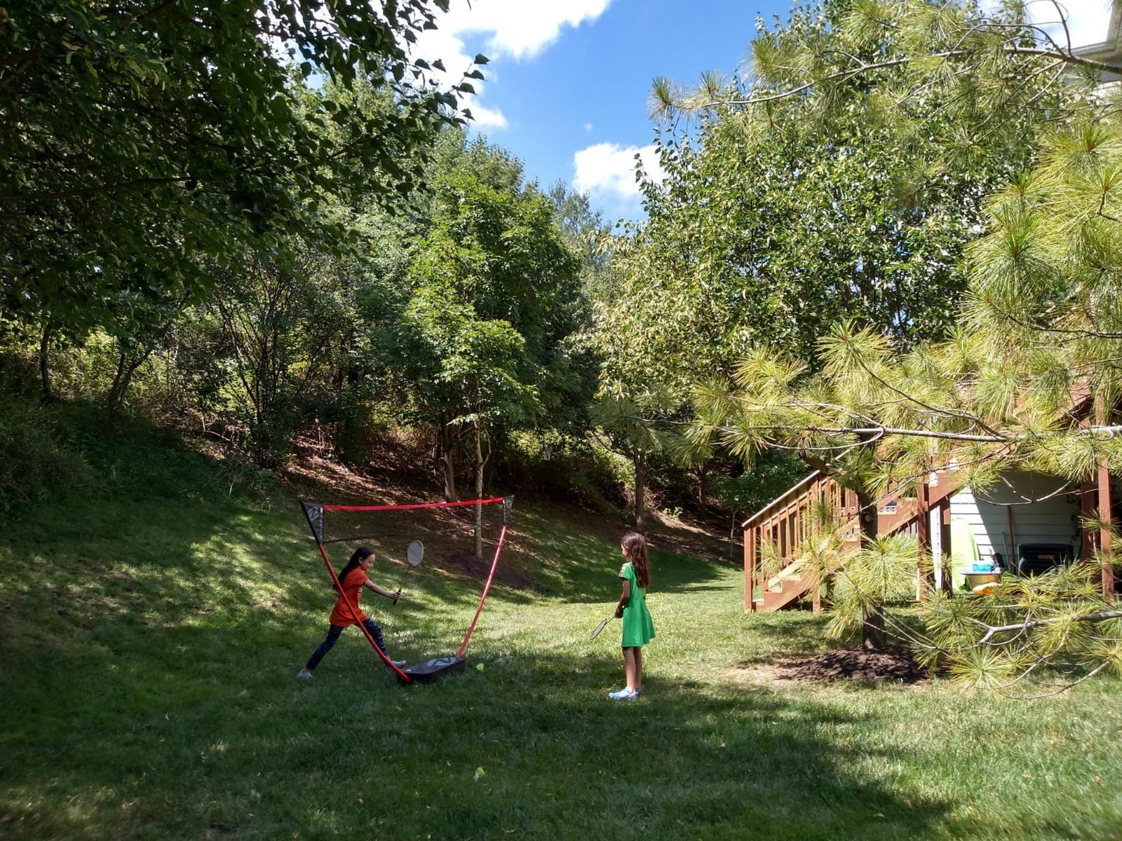 Zume Games Portable Badminton Set with Freestanding Base - Sets Up on Any Surface in Seconds - No Tools or Stakes Required customer photo 1