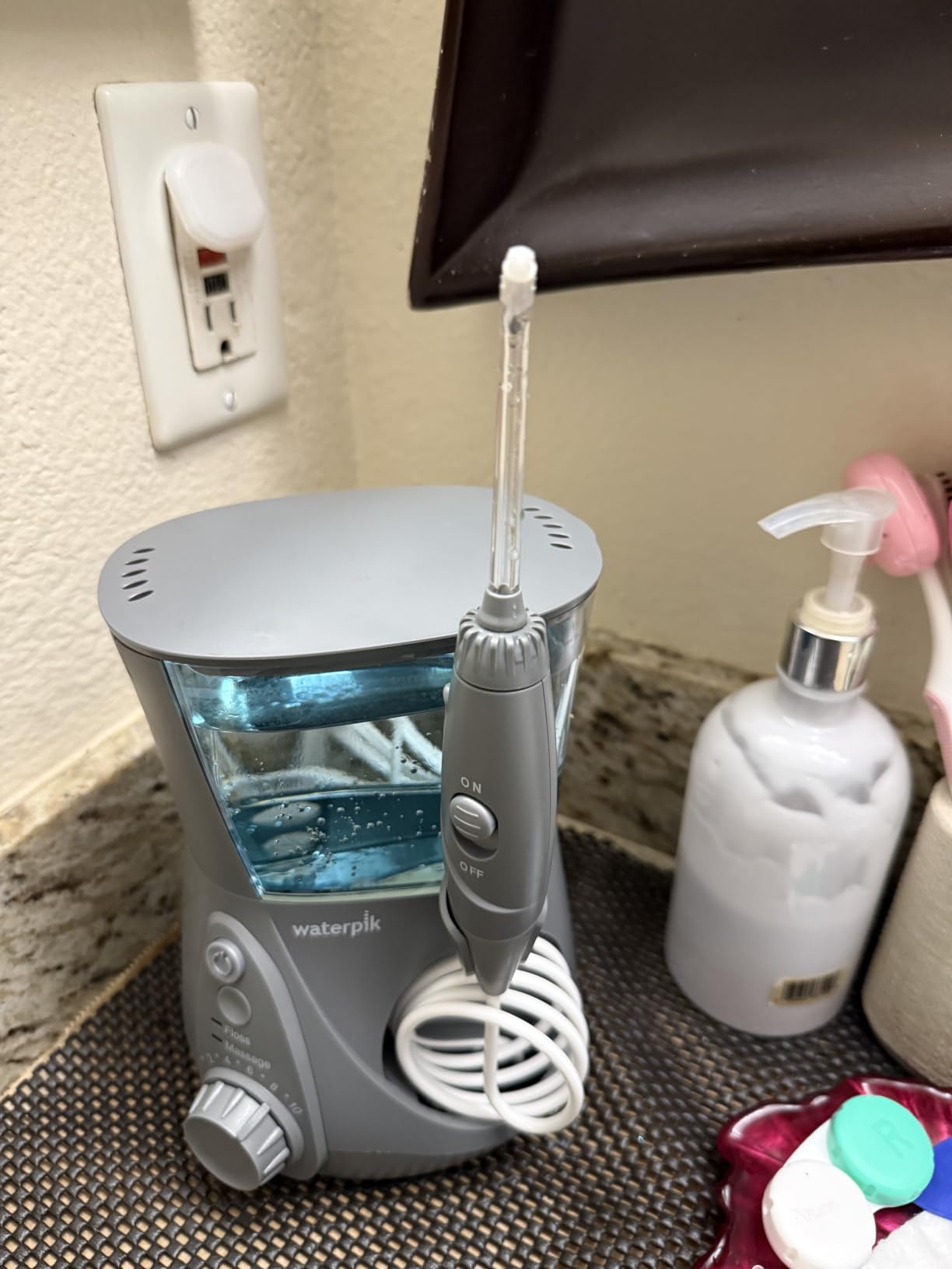Waterpik Aquarius Countertop Water Flosser with 10 Settings, 7 Tips, White customer photo 1