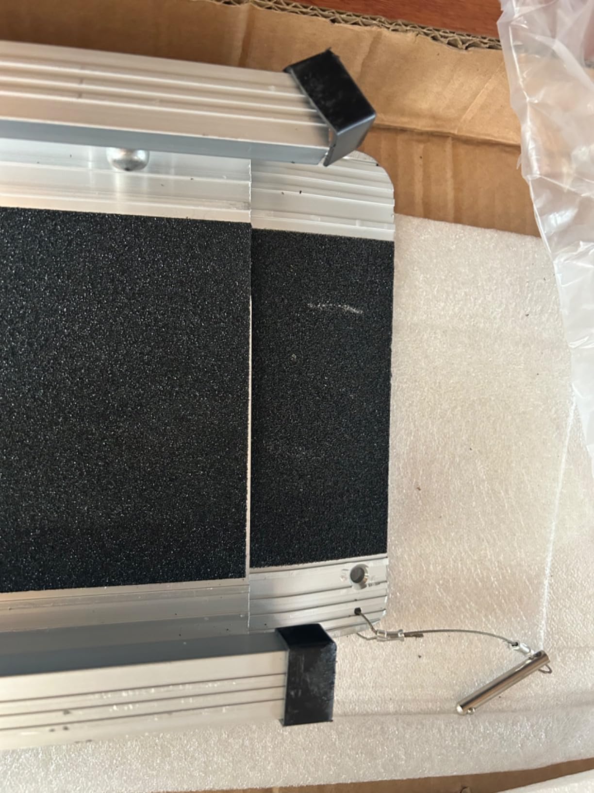 4' / 7' Portable Wheelchair Ramps, Telescoping, 600 lb Cap, Silver Spring customer photo 2