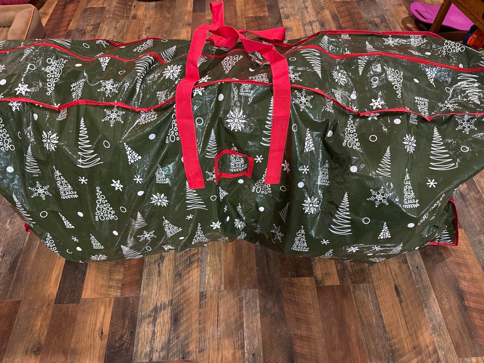 Christmas Tree Storage Bag - Stores 7.5 Foot Artificial Xmas Holiday Tree, Durable Waterproof Material, Zippered Bag, Carry Handles. Protects Against Dust, Insects and Moisture (Red) customer photo 2