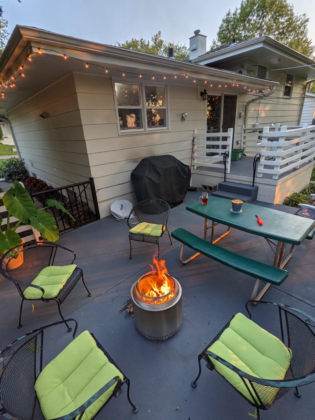 Brightown Outdoor String Lights, 29FT G40 LED IP65 Waterproof Patio Lights customer photo 2