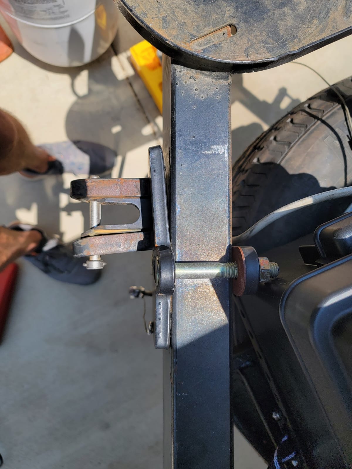 Camco Eaz-Lift ReCurve R3 RV Weight Distribution Hitch Kit, 1000 lb, 48752 customer photo 1