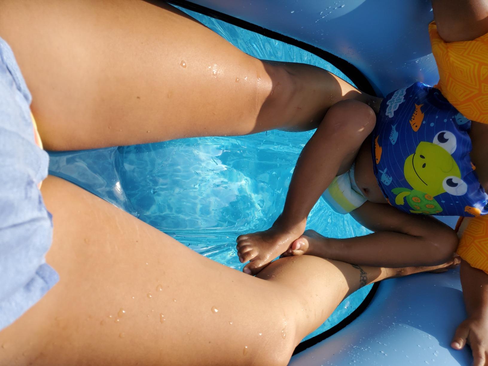 Sieco Design Aquavue Clear Bottom Inflatable Raft with Viewing Window customer photo 1