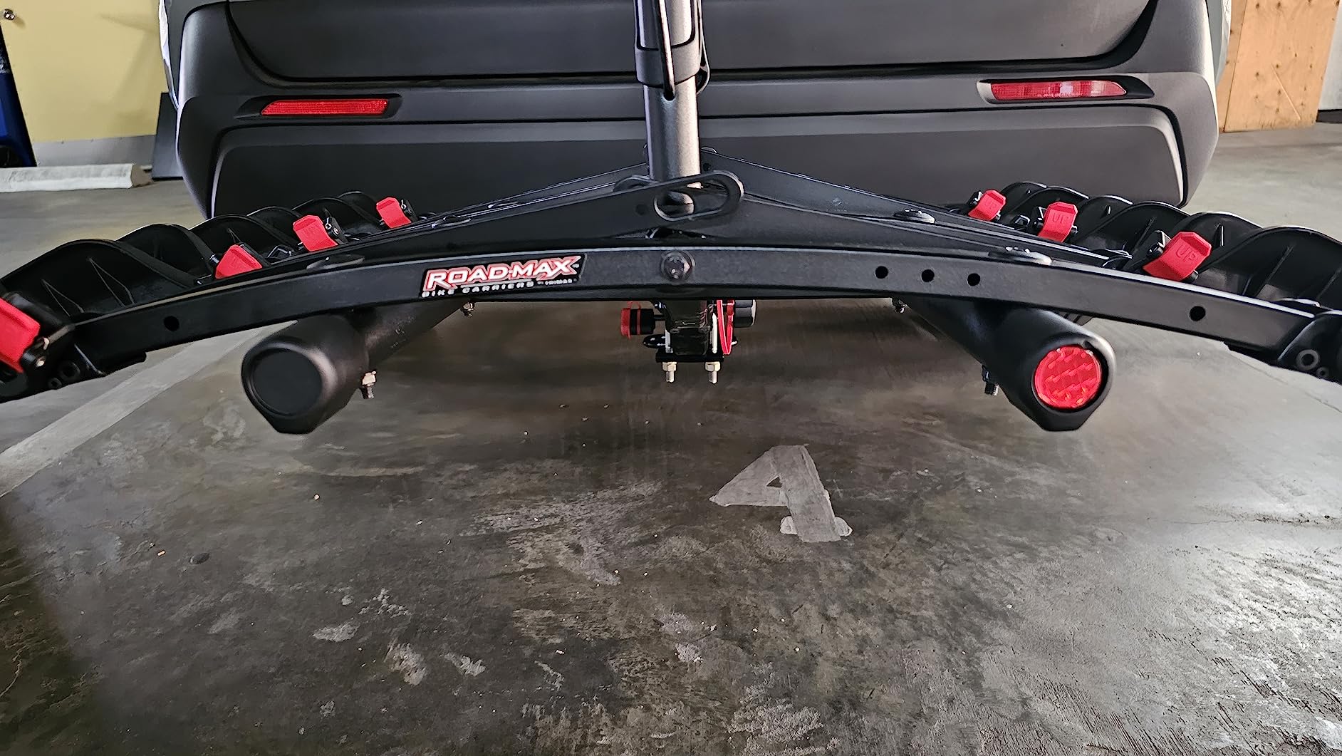 TRIMAX RMBR4 Road-MAX 4 Bike Hitch Rack, Foldable, 2
