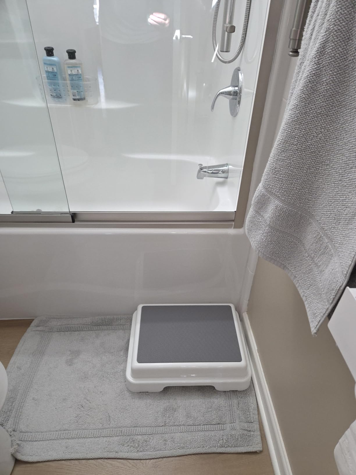 Vive Bath Shower Step Stool (4.5
