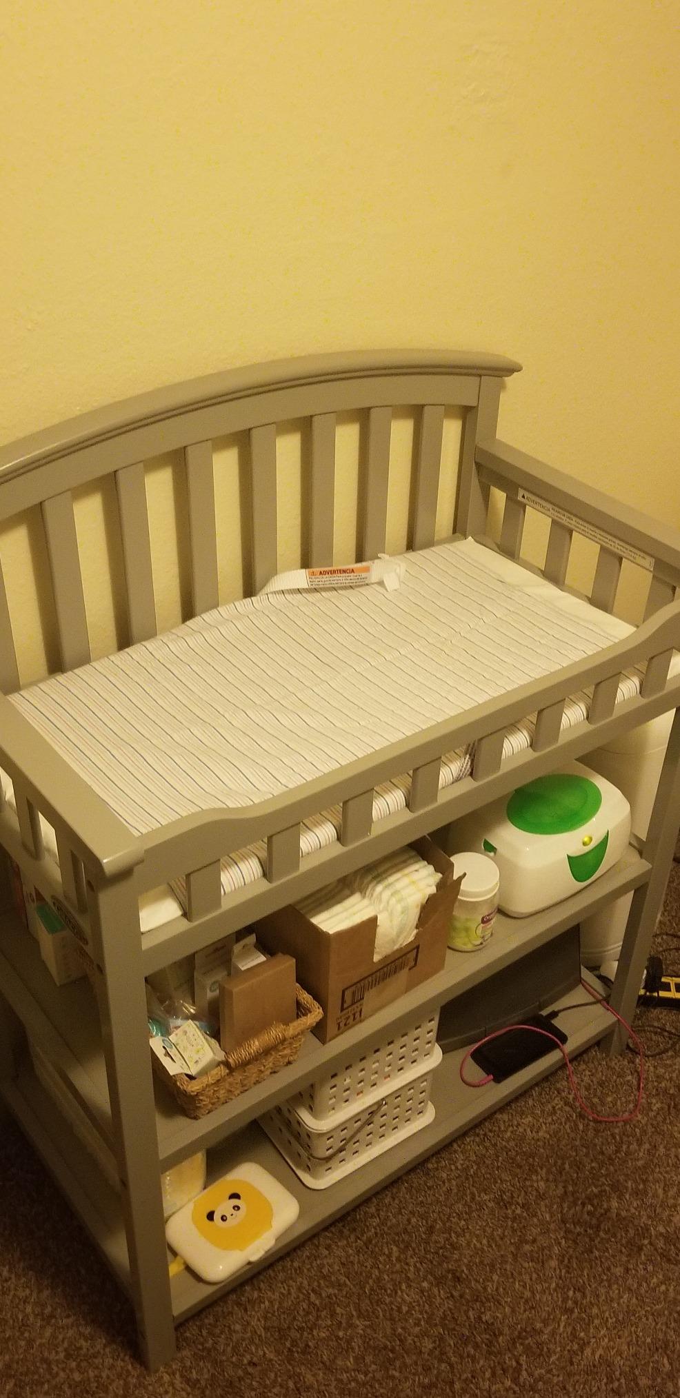 Graco Changing Table with Water-Resistant Changing Pad, White customer photo 1