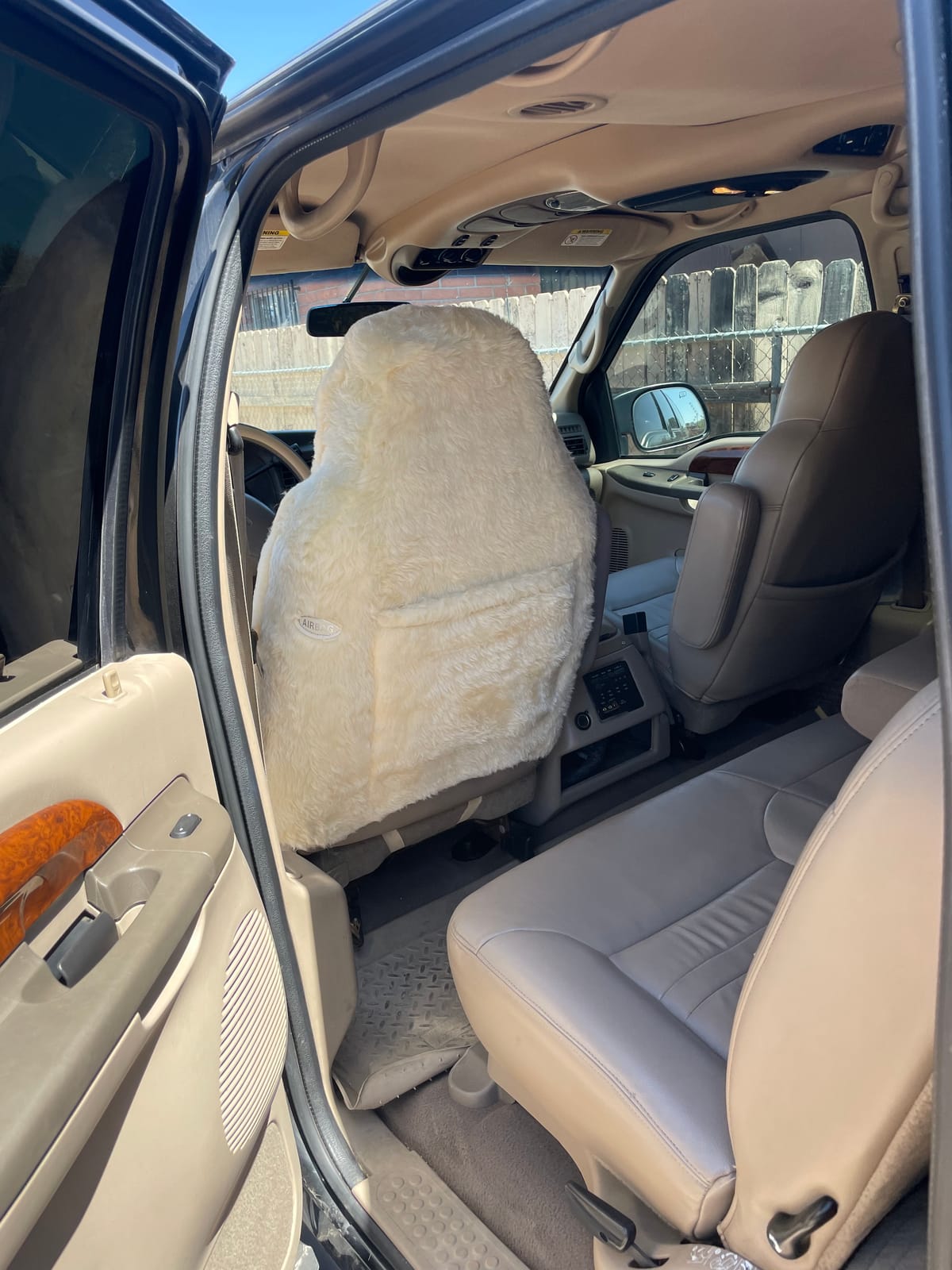 Eurow Australian Merino Sheepskin Car Seat Cover, Plush Universal Fit for Most Vehicles, Summer Cool & Winter Warm, Side Airbag Safe, Easy Installation, 56 x 23 Inches, Single Seat, Gray customer photo 1