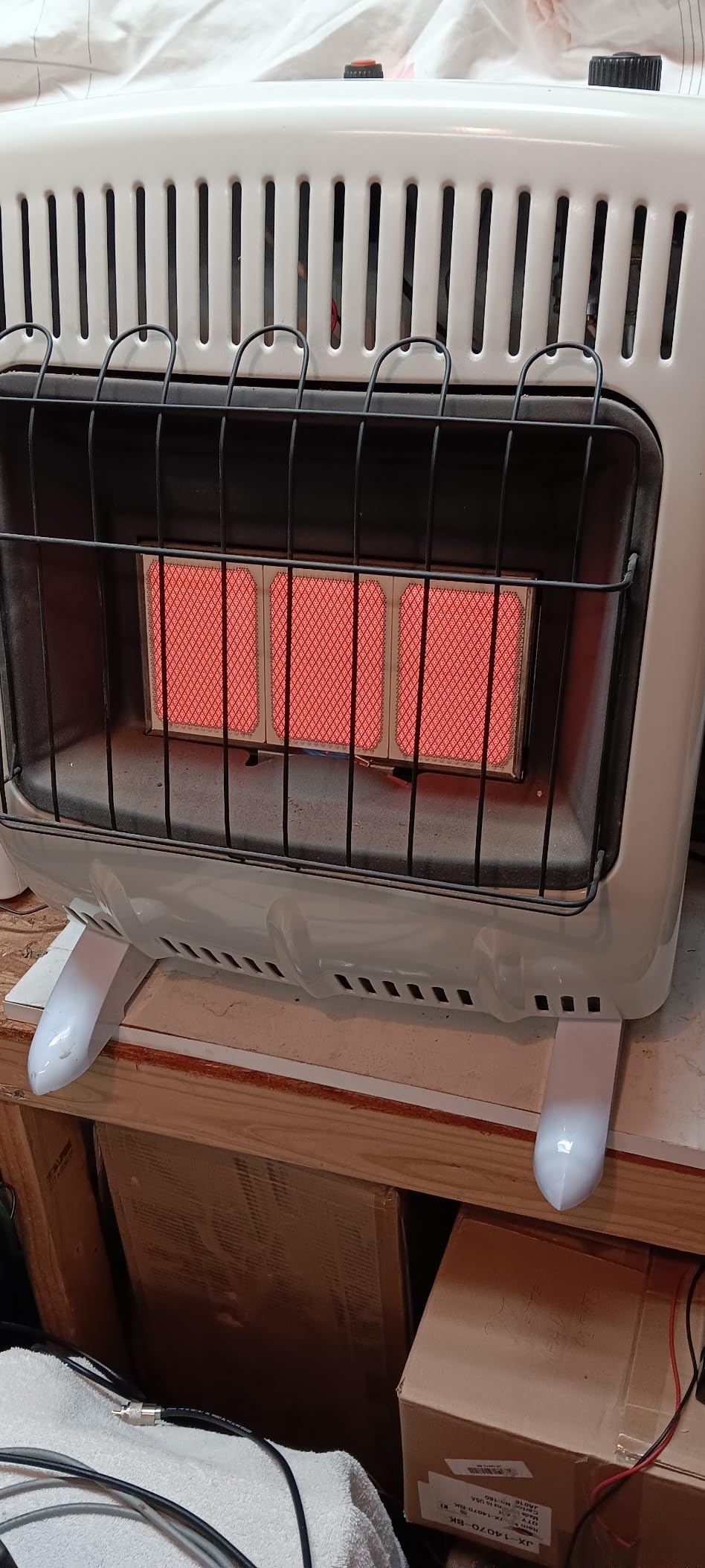 Mr. Heater 30,000 BTU Vent Free Radiant Propane Heater customer photo 1