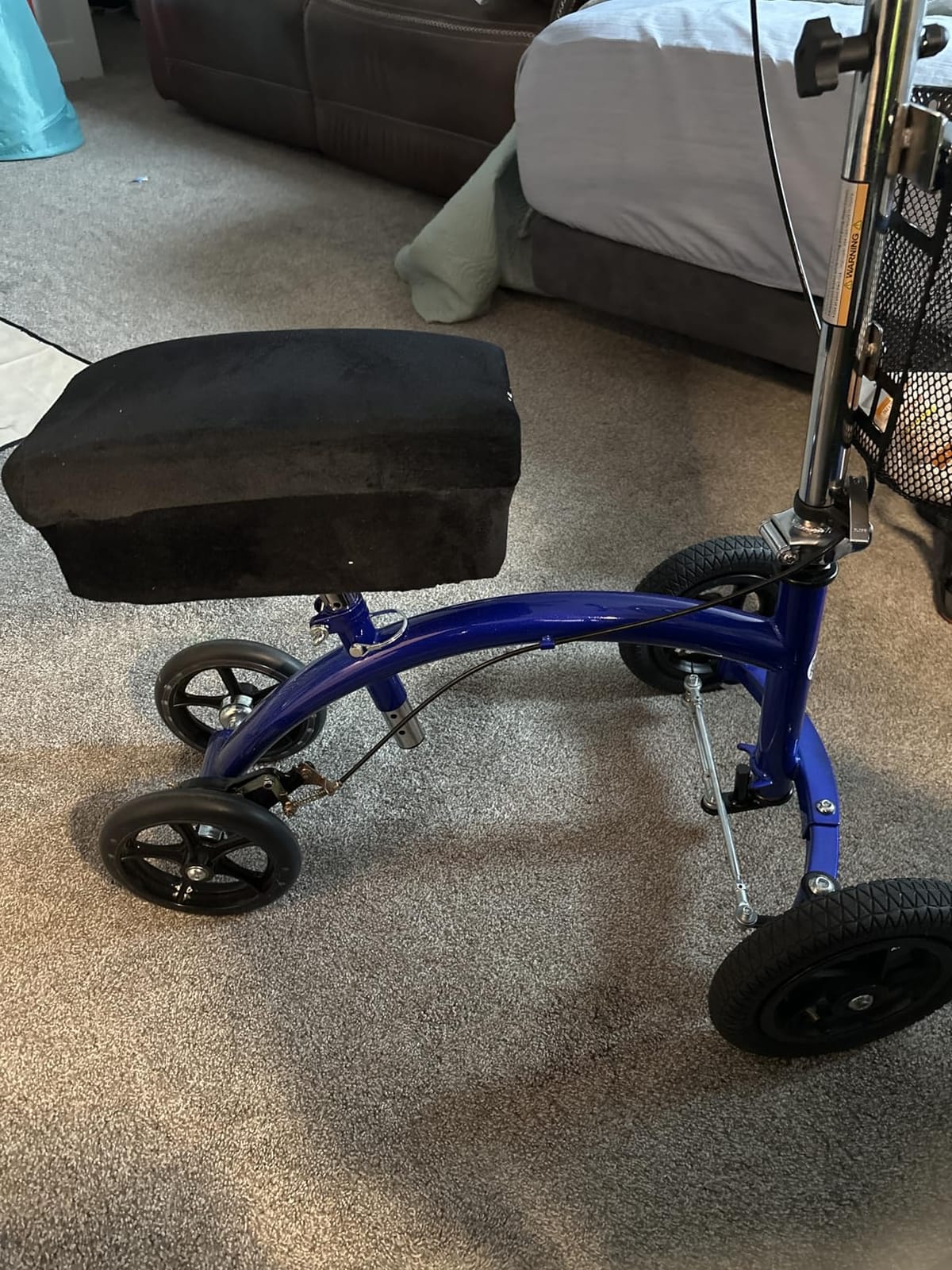 KneeRover Hybrid All Terrain Knee Scooter for Adults, Blue customer photo 1