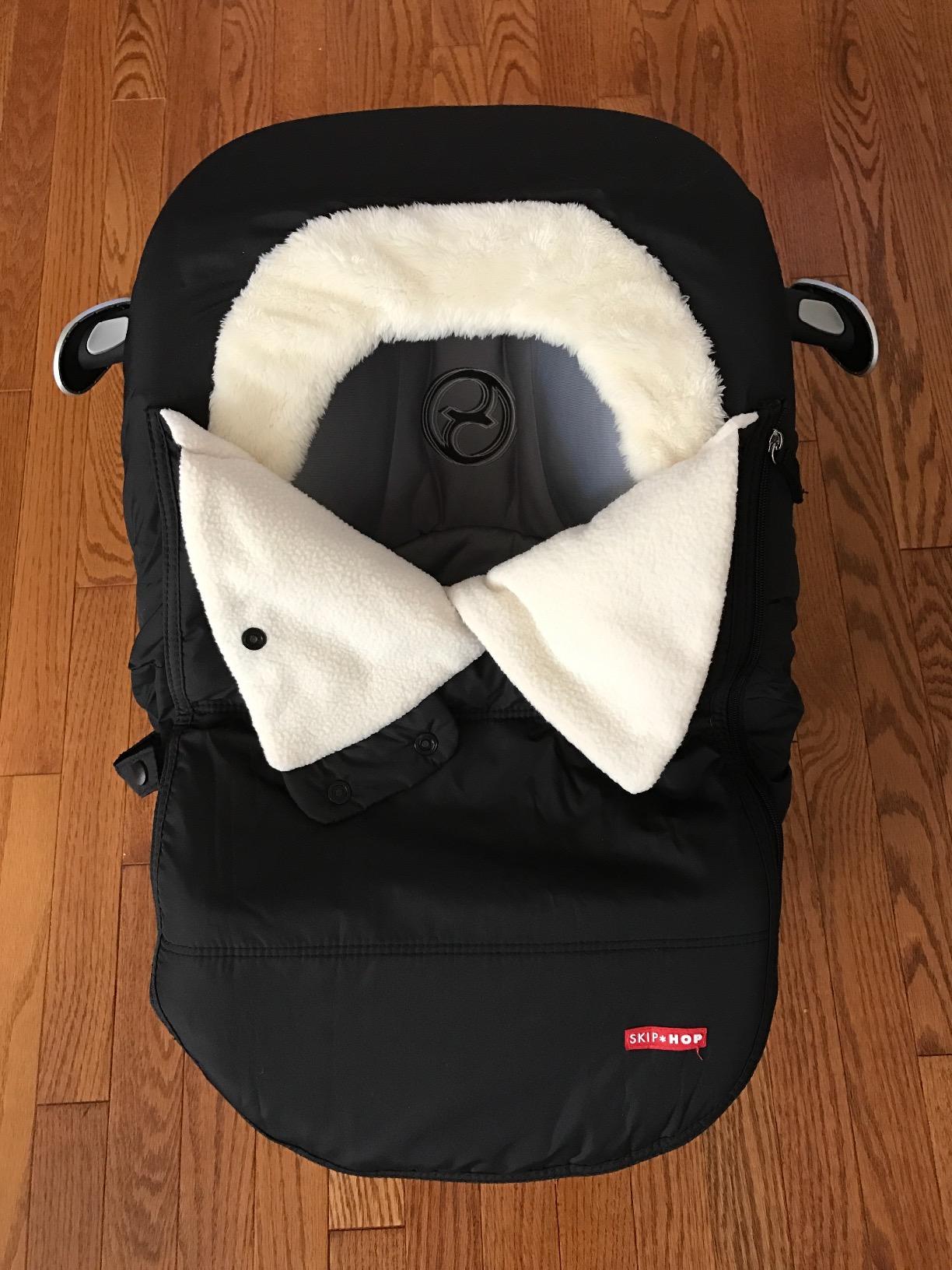 Skip Hop Winter Car Seat Cover, Stroll & Go, Black customer photo 1