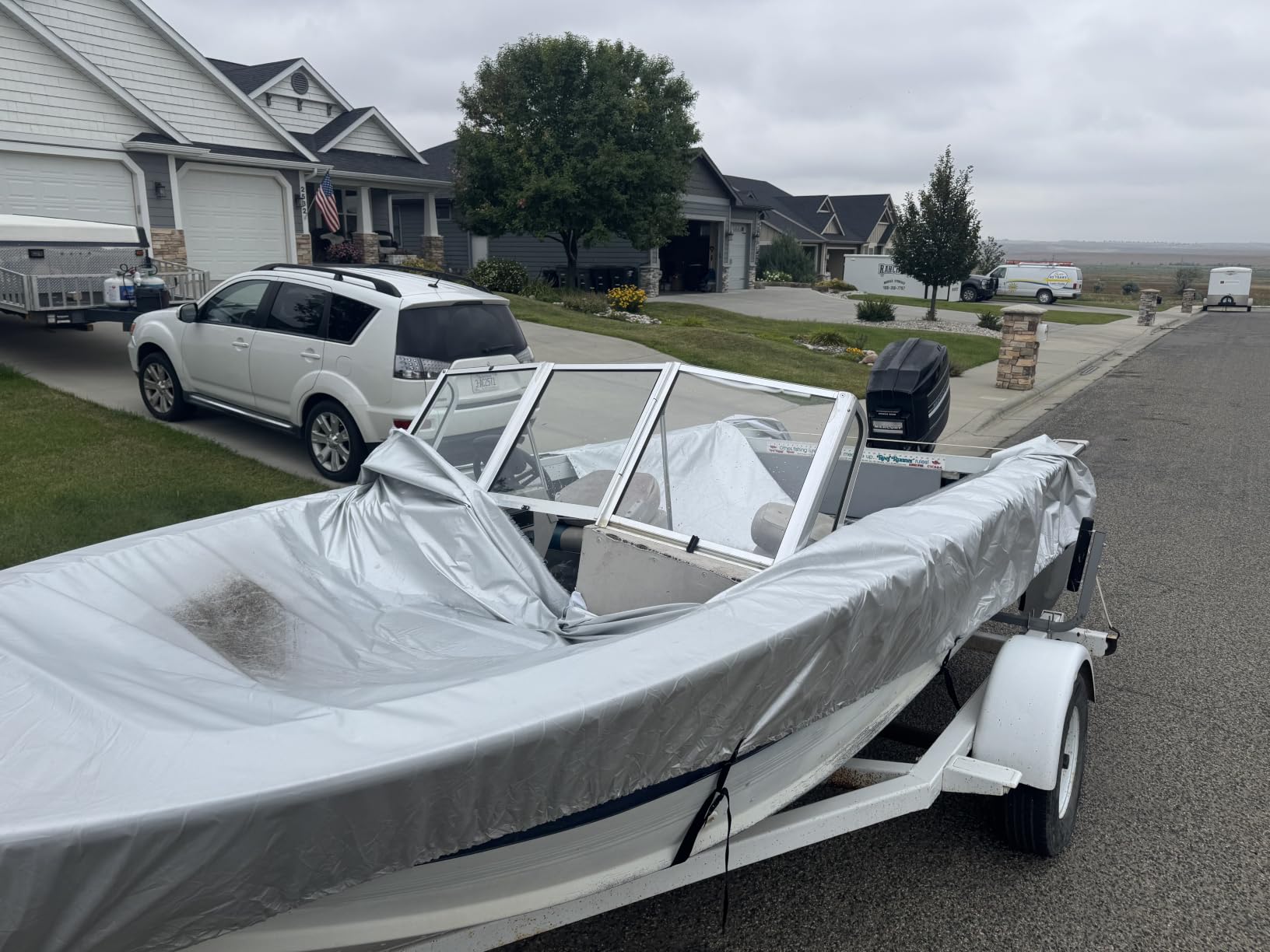 iCOVER Trailerable Boat Cover- 17'-19' Heavy Duty Waterproof Tarp Covers with Storage Bag, Fits V-Hull, Fish&Ski, Pro-Style, Fishing, Runabout, Bass Boats, up to 17ft-19ft Long X 96