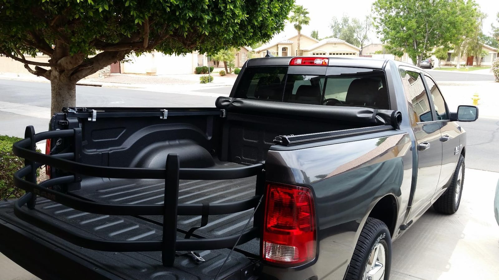 Mopar Tailgate Bed Extender (82214148) customer photo 2