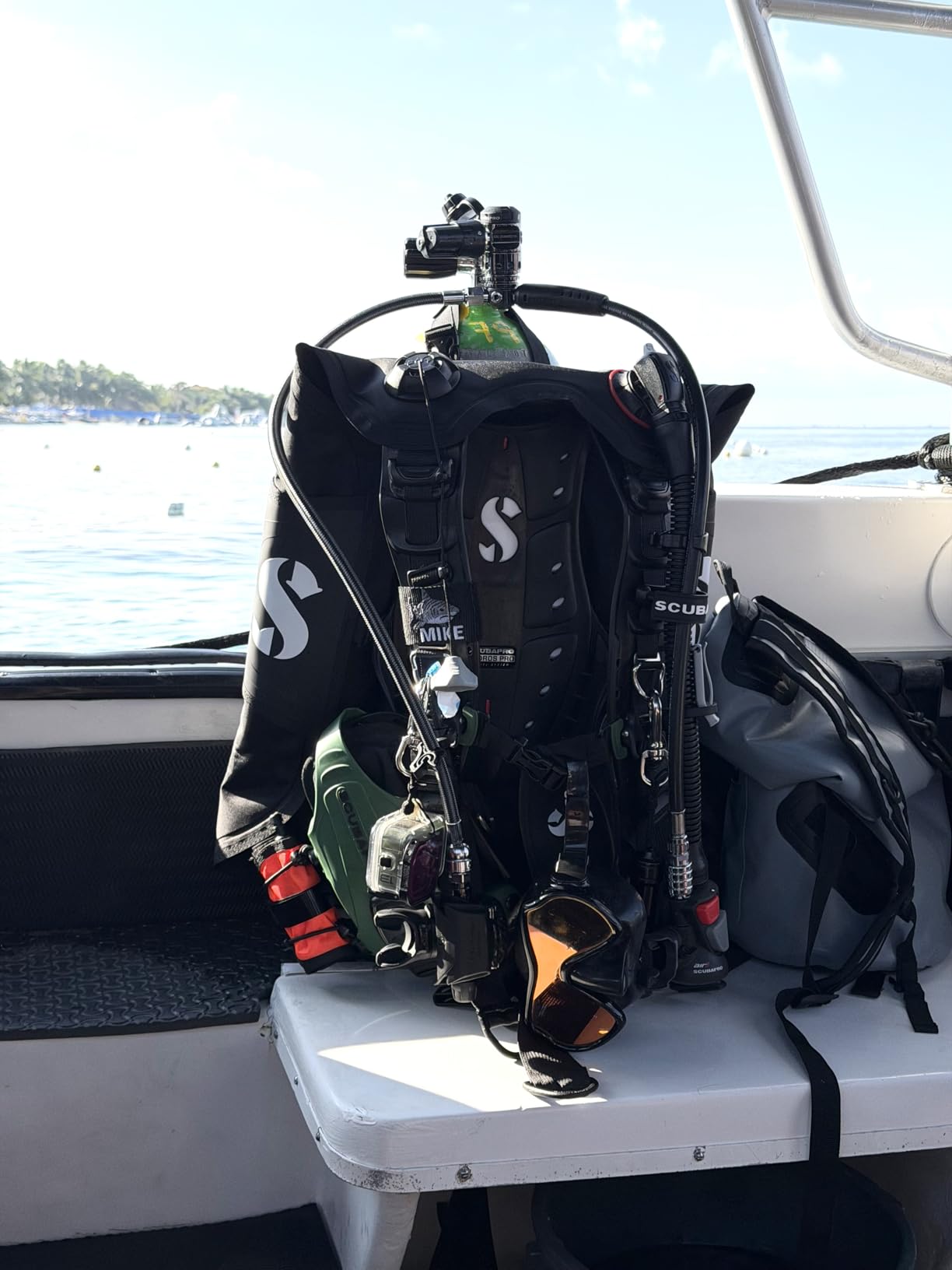 SCUBAPRO Hydros Pro Men’s Back Inflated Scuba BCD Recreational and Travel Scuba Diving customer photo 2