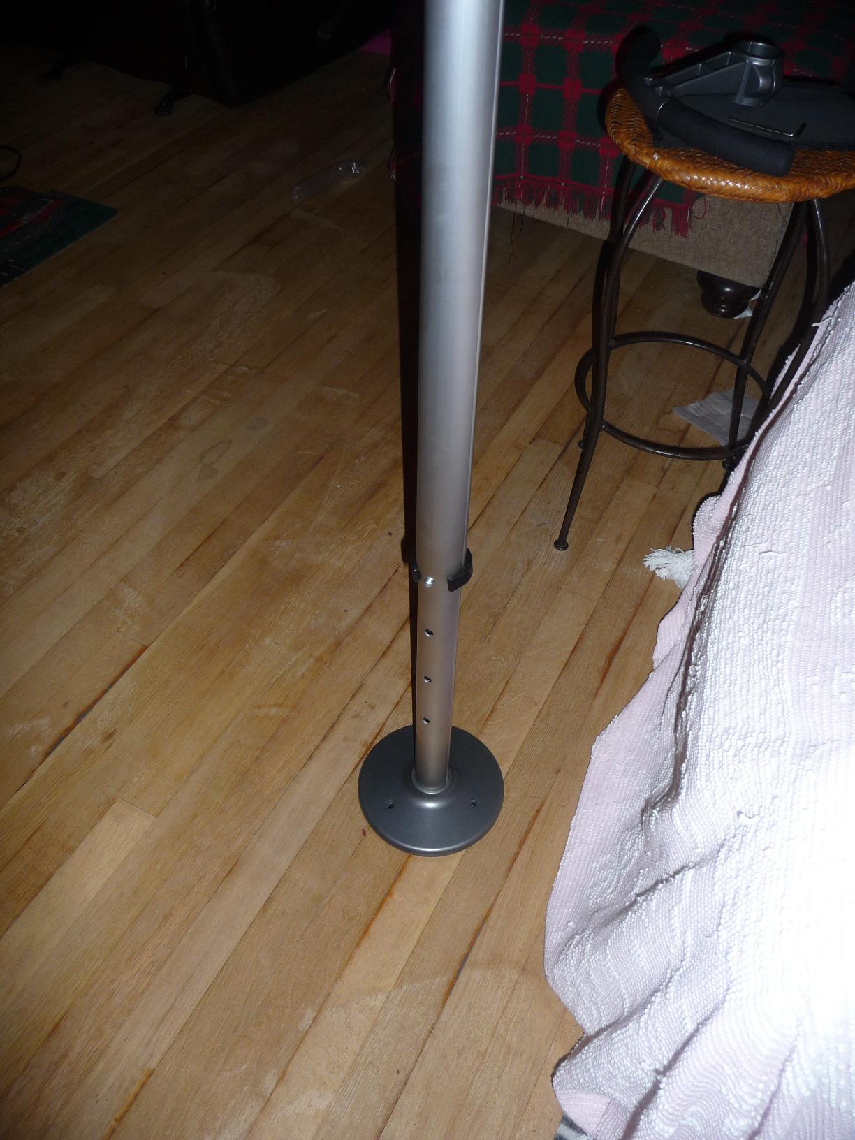 Signature Life Sure Stand Pole, Elderly Tension Mounted Floor to Ceiling Transfer-Pole, Bathroom Safety Grab Bar and Stability Rail with Adjustable Curved Hand Grips and Padded Handle, Deep Bronze customer photo 2