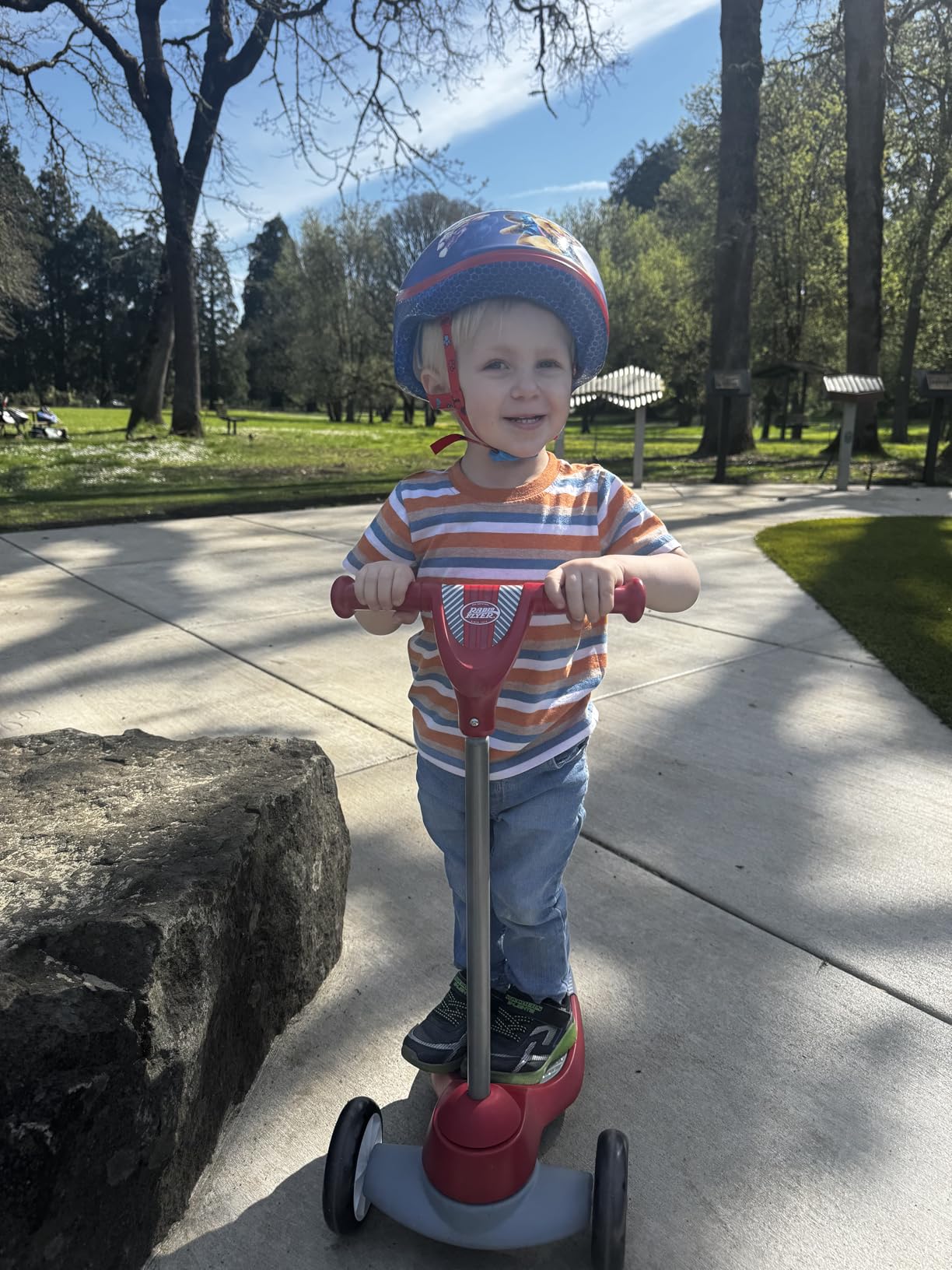 Radio Flyer My 1st Scooter, For Kids 2-5 Years Old, Red customer photo 1