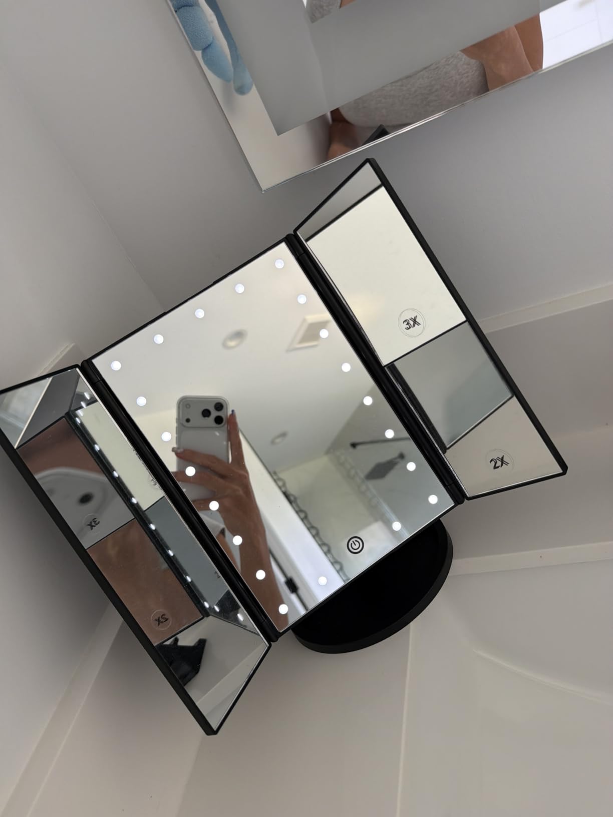 deweisn Dresser Mount Tri-Fold Lighted Vanity Mirror with 21 LED Lights, Touch Screen and 3X/2X/1X Magnification, Two Power Supply Modes Make Up Mirror,Travel Mirror customer photo 2