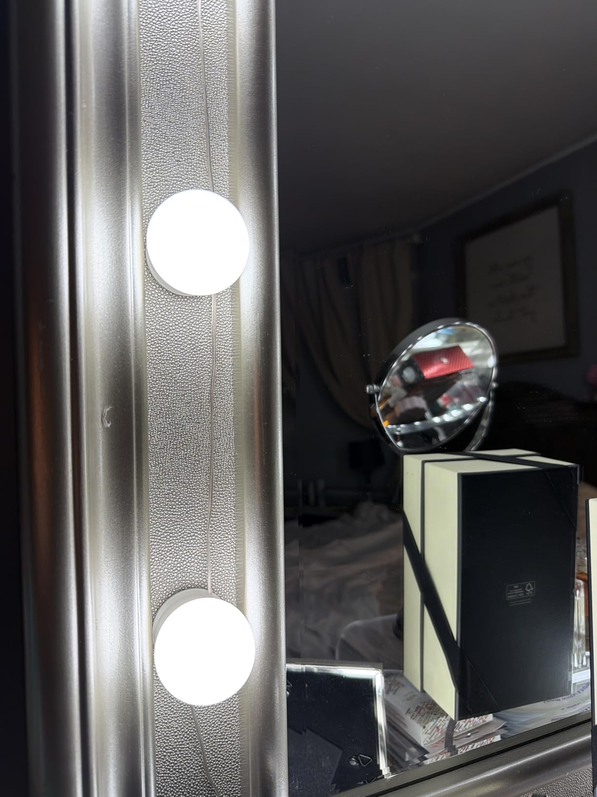 Waneway 14 Bulb Vanity Lights for Mirror, Plug-in Power Adapter & Touch Dimmer, 6,000K, 1350 Lumens (Mirror Not Included) customer photo 1
