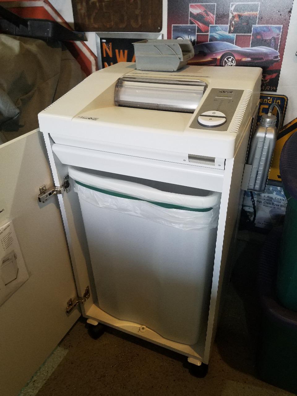 ideal. 2604 Cross-Cut Centralized Office Shredder with Automatic Oiler, Continuous Operation, 23 to 25 Sheet Feed Capacity, 26 gal Bin, Shred Staples/Paper Clips/Credit Cards/CDs/DVDs, P-4 Security customer photo 1