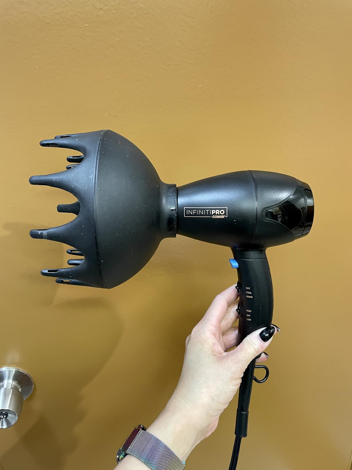 INFINITI PRO CONAIR Travel Hair Dryer, 1600W Mighty Mini Compact Blow Dryer with Concentrator Attachment, Lightweight Professional AC Motor for Fast Drying, 3 Heat & 2 Speed Settings, Black customer photo 2