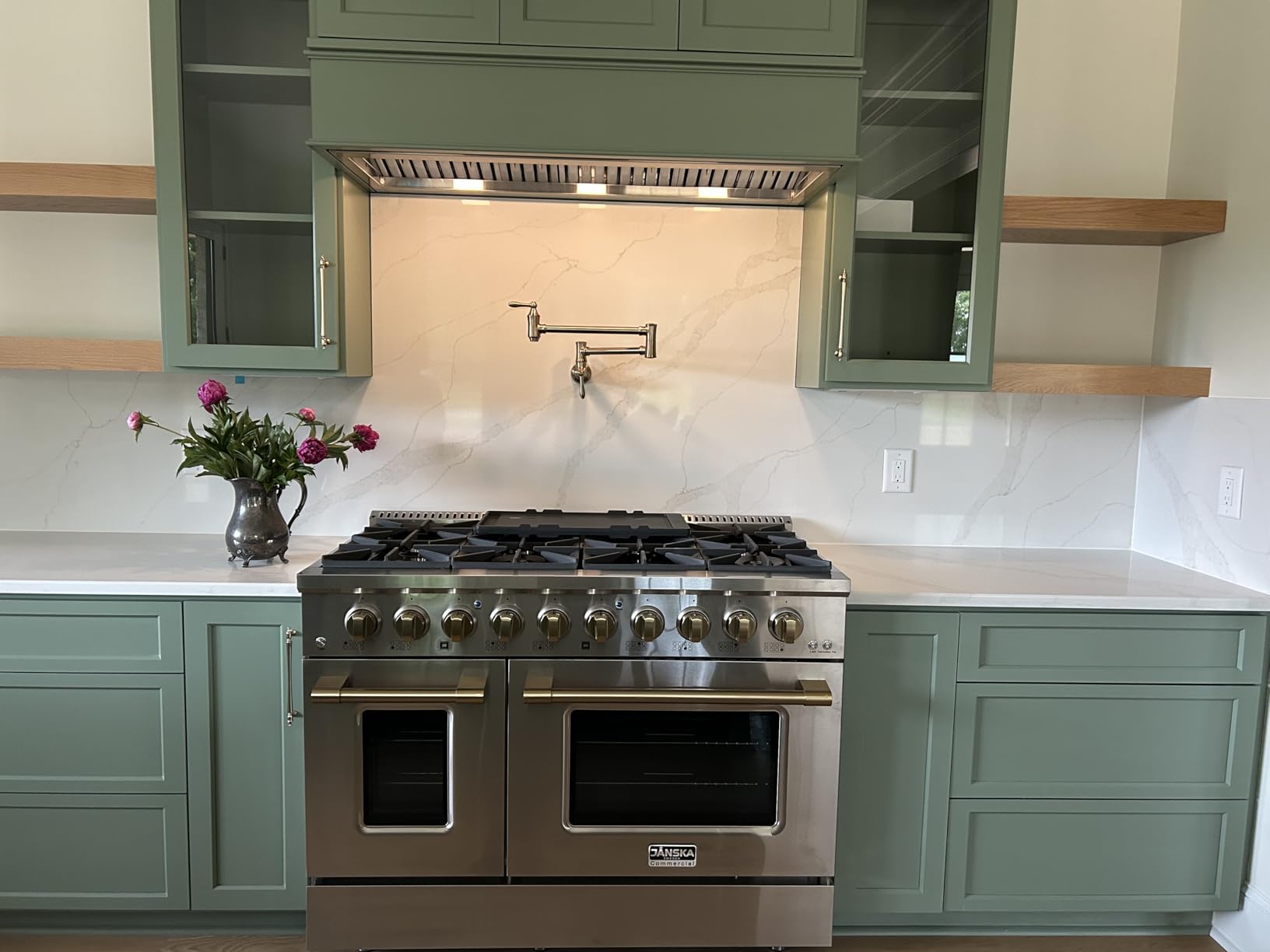 Delta Brushed Gold Modern Pot Filler Kitchen Faucet, Wall Mount Kitchen Faucet, Champagne Bronze 1165LF-CZ customer photo 1