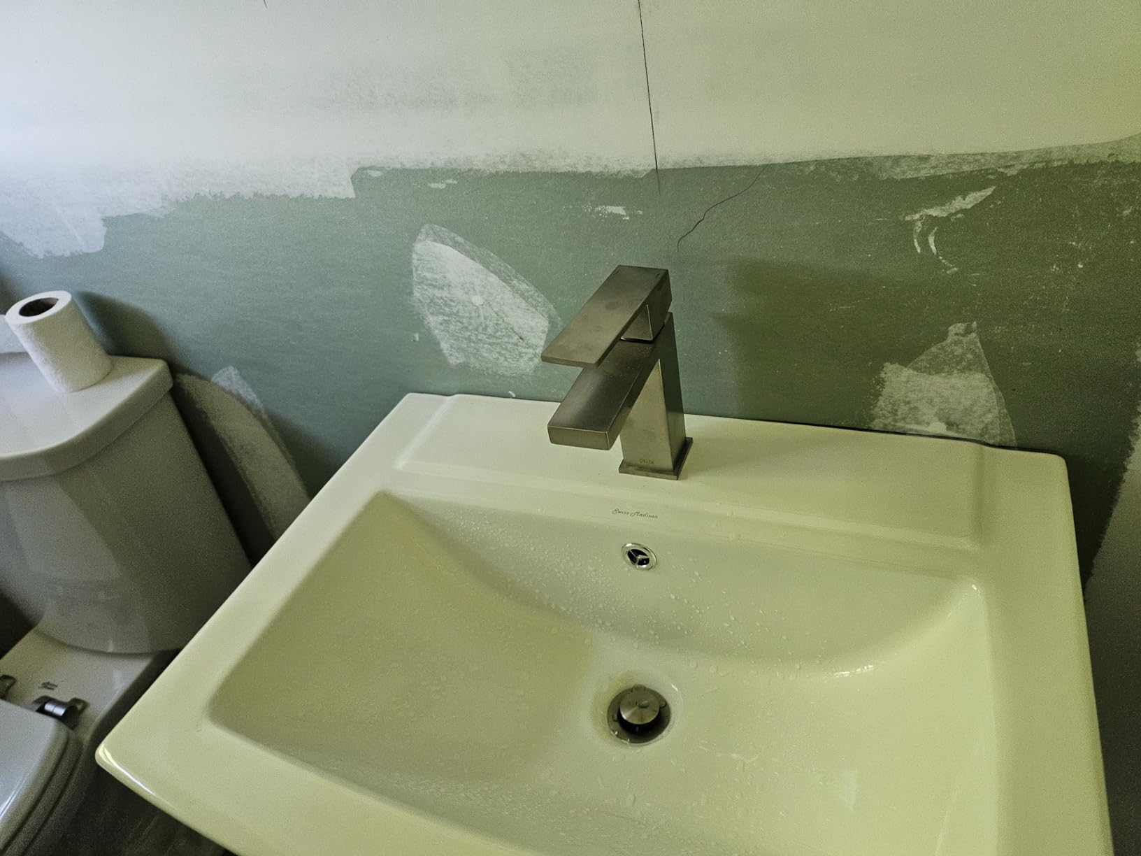 Sublime Rectangular Two-Piece Ceramic Pedestal Bathroom Sink in Glossy White with Overflow, Single Faucet Hole, Standard 1.75 in Drain customer photo 2