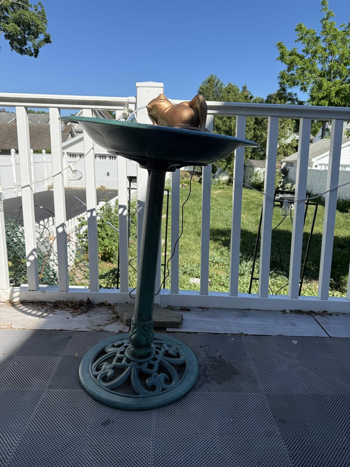 VIVOHOME Bird Bath for Outside, Polyresin Pedestal Birdbath, Green customer photo 1