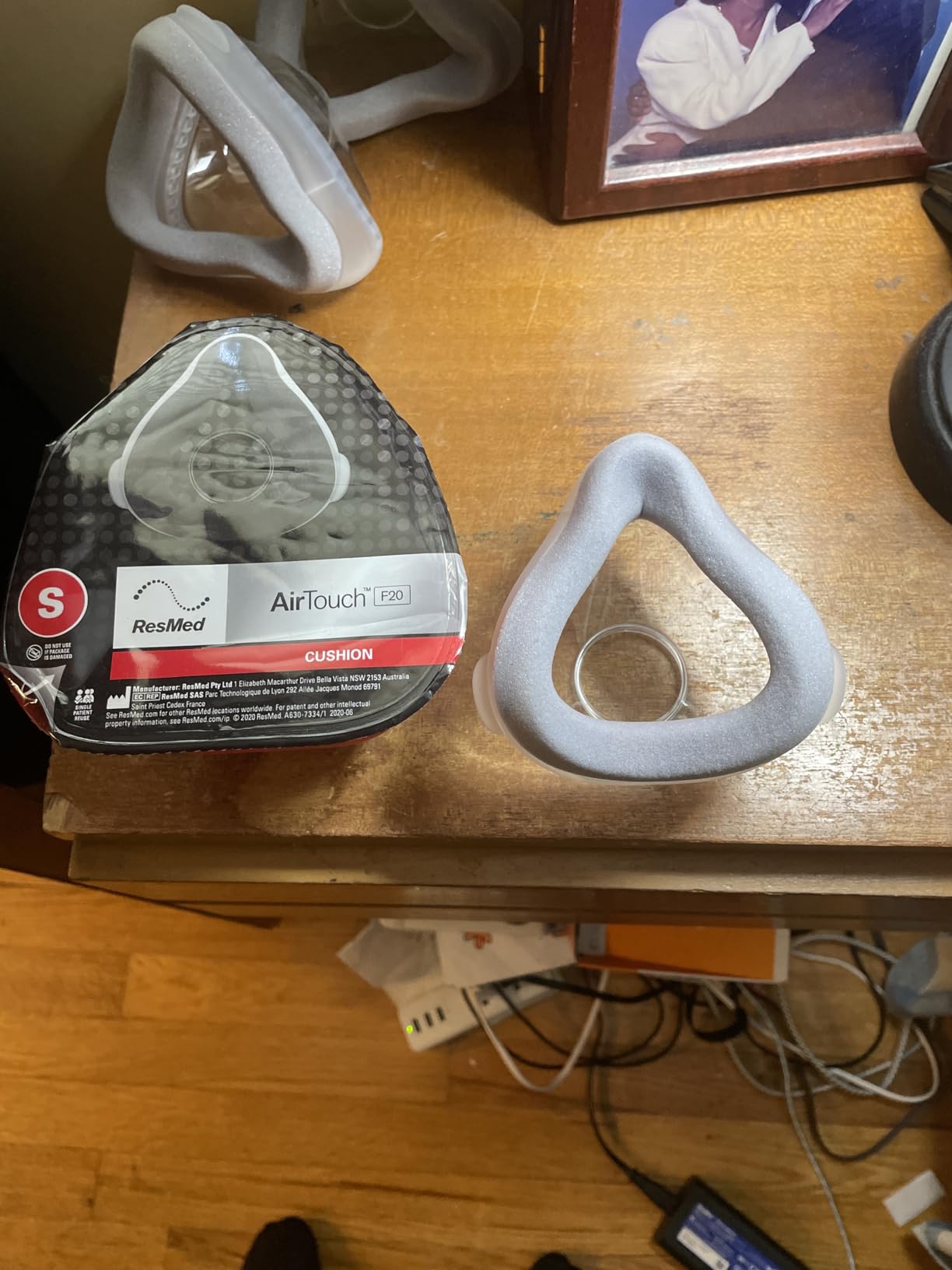 ResMed AirTouch F20 Full Face Replacement Cushion - Medium customer photo 2