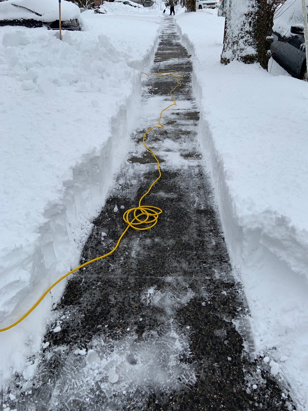 Snow Joe Corded Electric Snow Blower, 22 Clearing Path, Dual LEDs, SJ627E customer photo 2