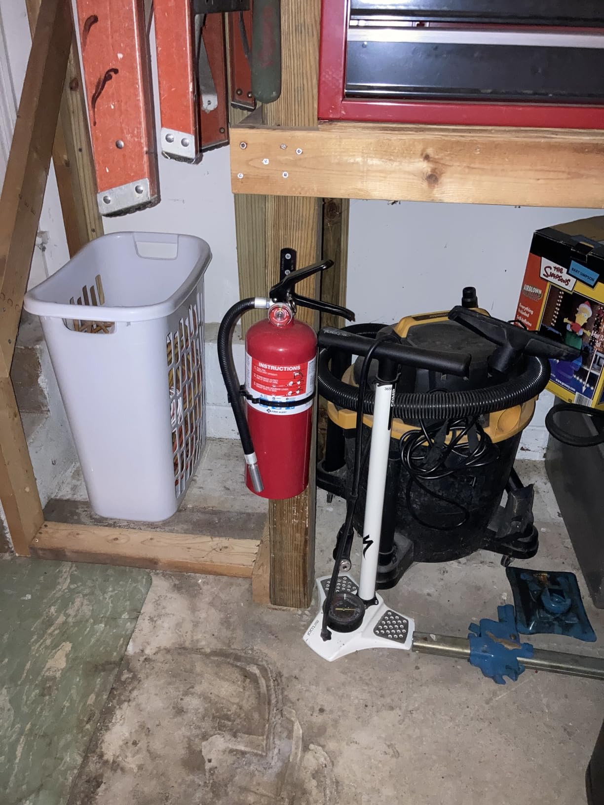 First Alert Fire Extinguisher, Heavy Duty for Home & Commercial Use customer photo 1