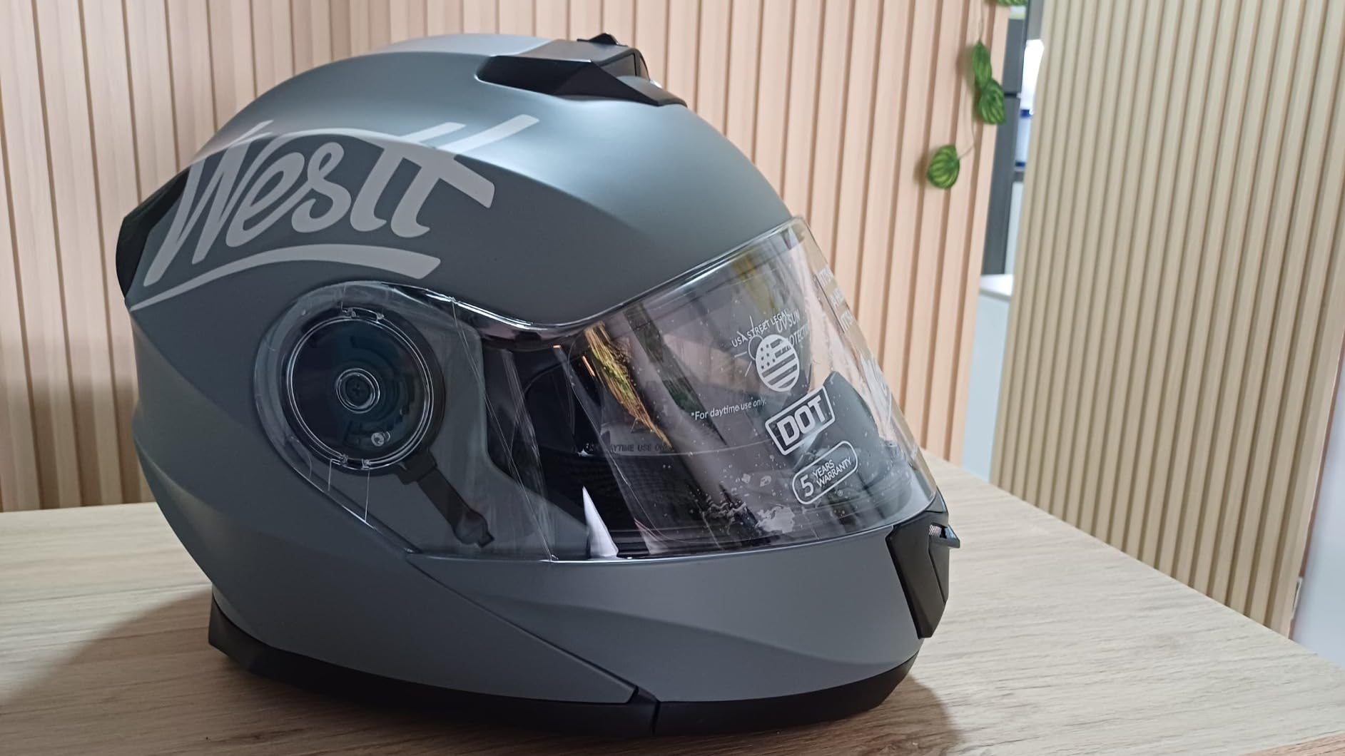 Westt Motorcycle Helmets, Dual Visor Flip Up Modular Helmet - DOT Approved customer photo 1