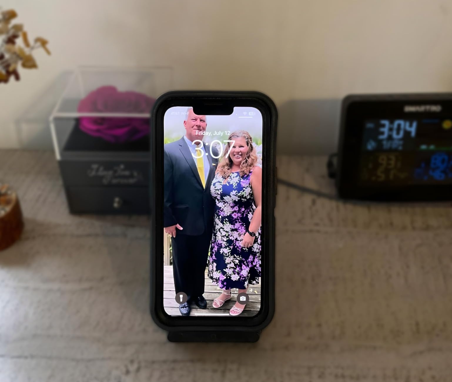Anker 313 Qi-Certified 10W Max Wireless Charger Stand customer photo 1
