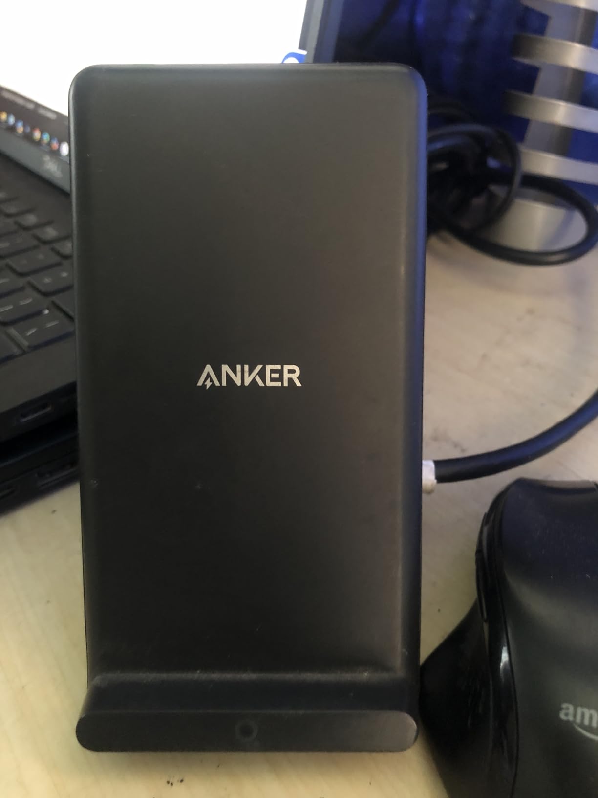 Anker 313 Qi-Certified 10W Max Wireless Charger Stand customer photo 2