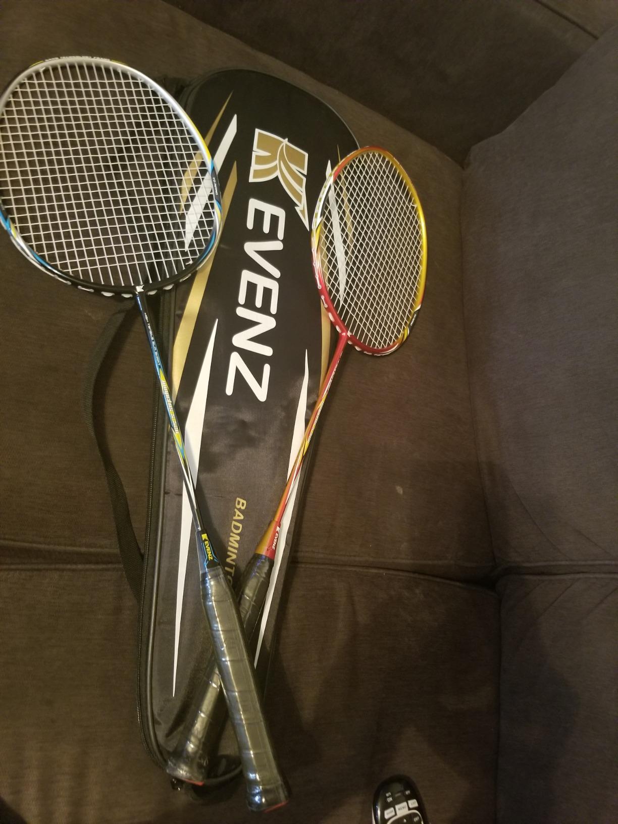 KEVENZ 2 Pack Graphite High-Grade Badminton Racquet, Professional Carbon Fiber Badminton Rackets, 1 Black and 1 Red Racket, 1 Carrying Bag customer photo 1