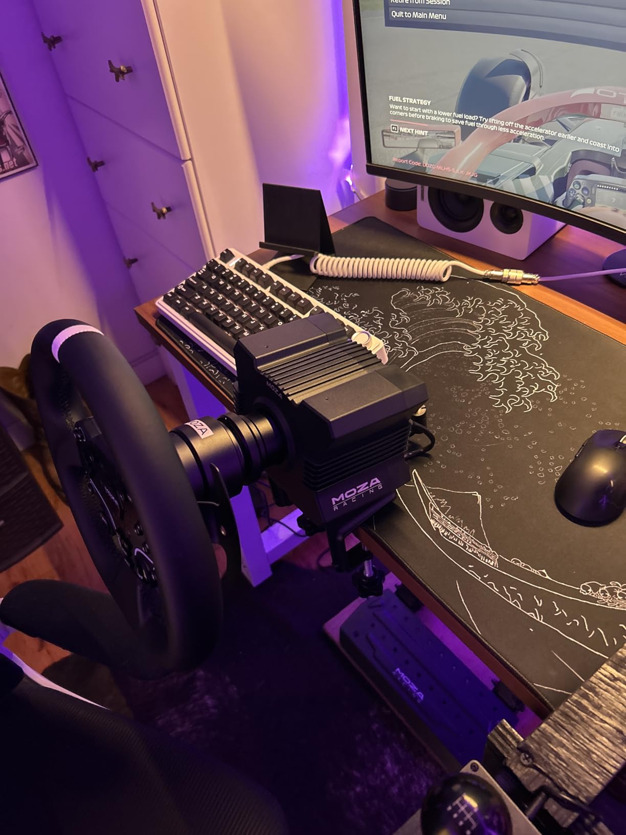 MOZA R5 All-in-One PC Gaming Racing Simulator 3PCS Bundle: 5.5Nm Direct Drive Wheel Base, 11-inch Racing Wheel, Anti-Slip Pedals and a Desk Clamp, Cloud-based App Control Aviation-Grade Aluminum Build | incl. 5.5Nm R5 DD Wheelbase, 11-inch Steering Wheel, SR-P Lite Pedals and Table Clamp customer photo 1
