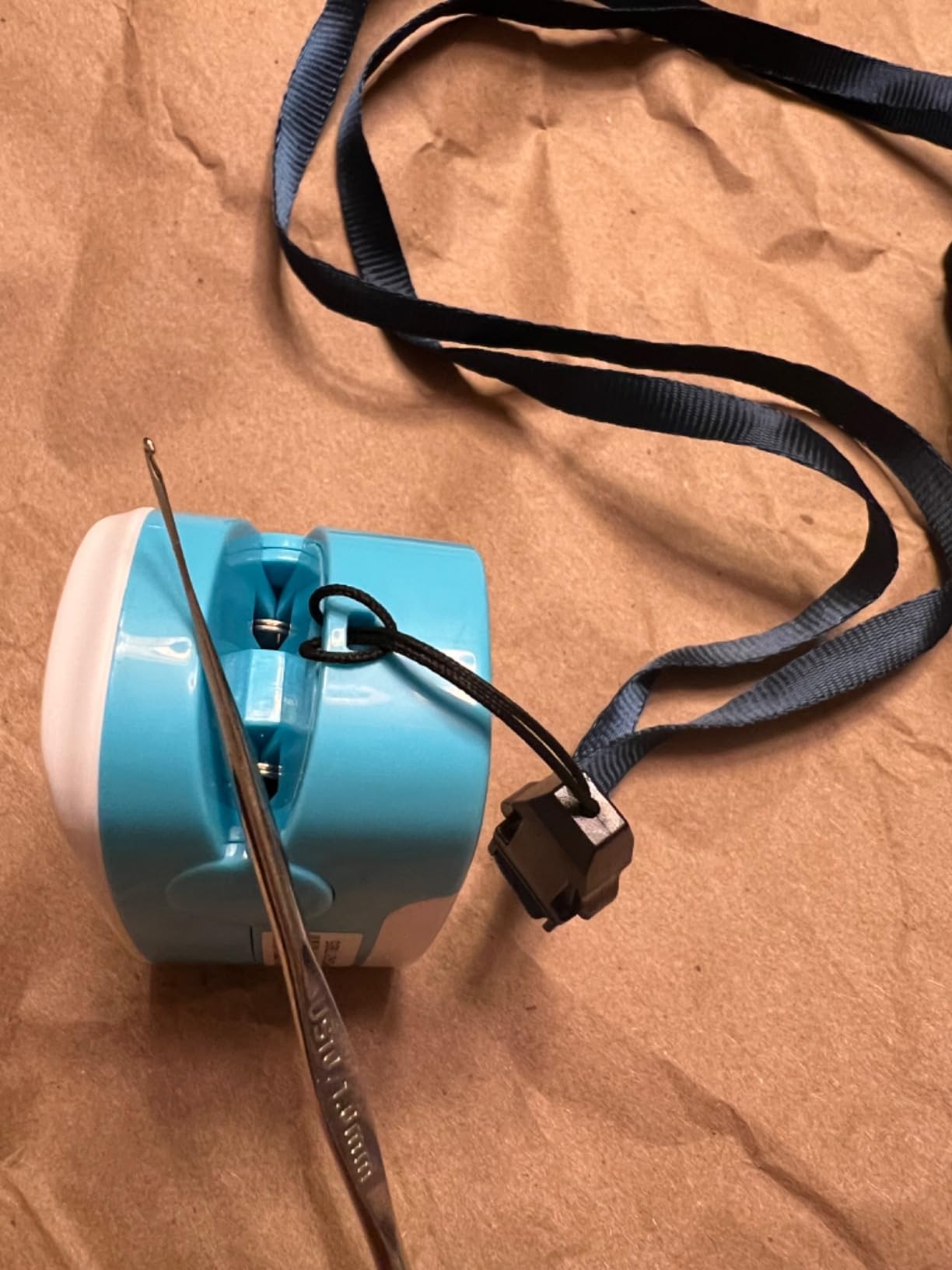 CONTEC Pulse Oximeter, SpO2 & PR Waveform Blood Oxygen Monitor w/Lanyard customer photo 1