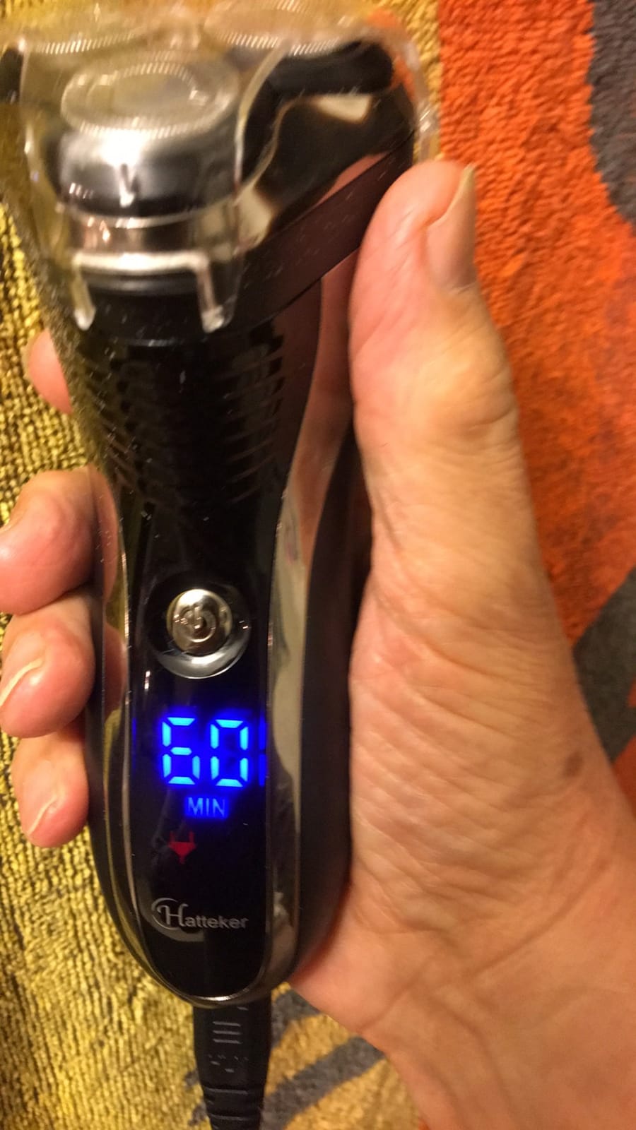 Hatteker Electric Shaver Rotary Razor Men Cordless Beard Trimmer Pop-Trimmer Waterproof customer photo 1