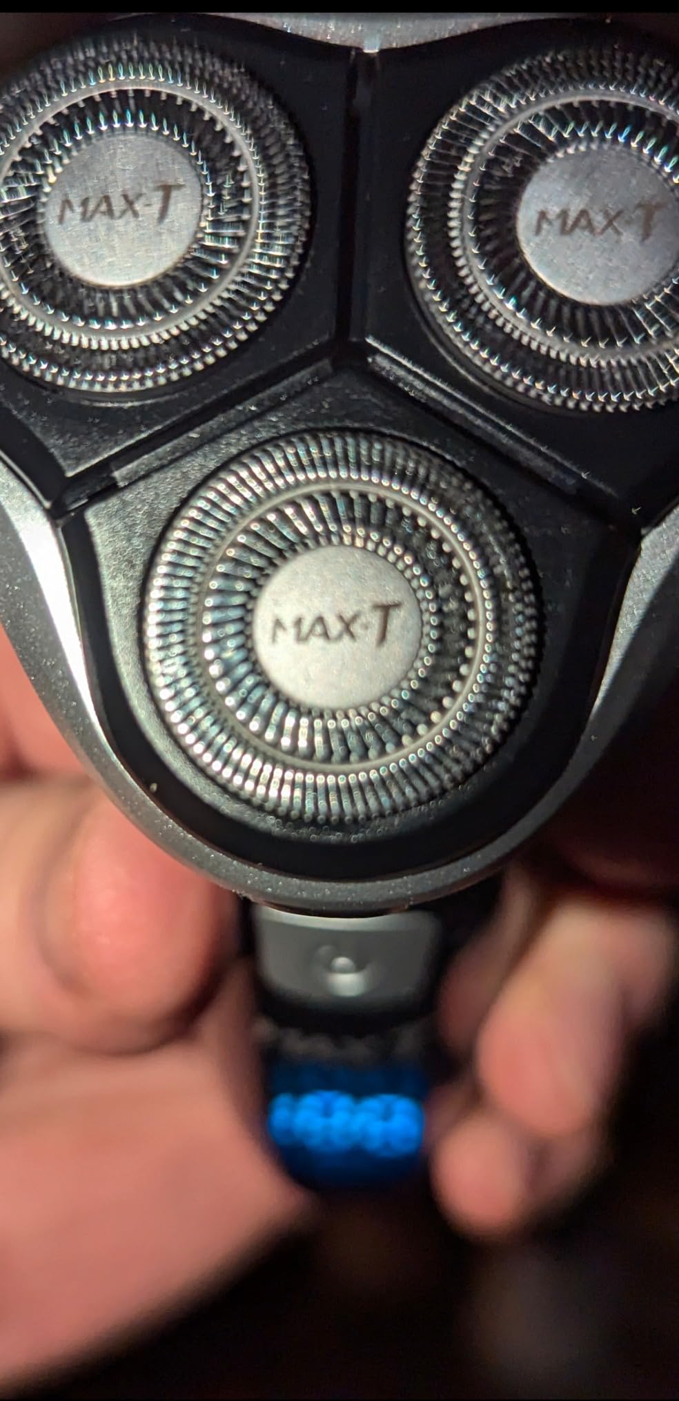Men's Electric Shaver - MAX-T Corded and Cordless Rechargeable 3D Rotary Shaver Razor for Men with Pop-up Sideburn Trimmer Wet and Dry, IPX7 Waterproof, Plug & Play customer photo 2