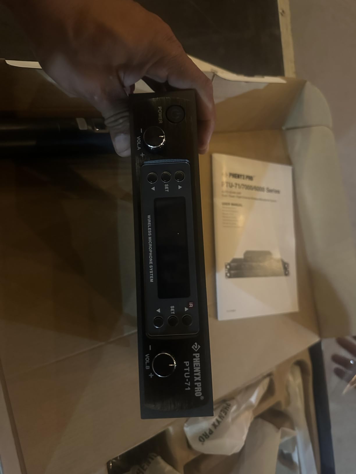 Phenyx Pro Dual UHF Auto Scan Handheld Wireless Microphone System PTU-71-2H customer photo 1